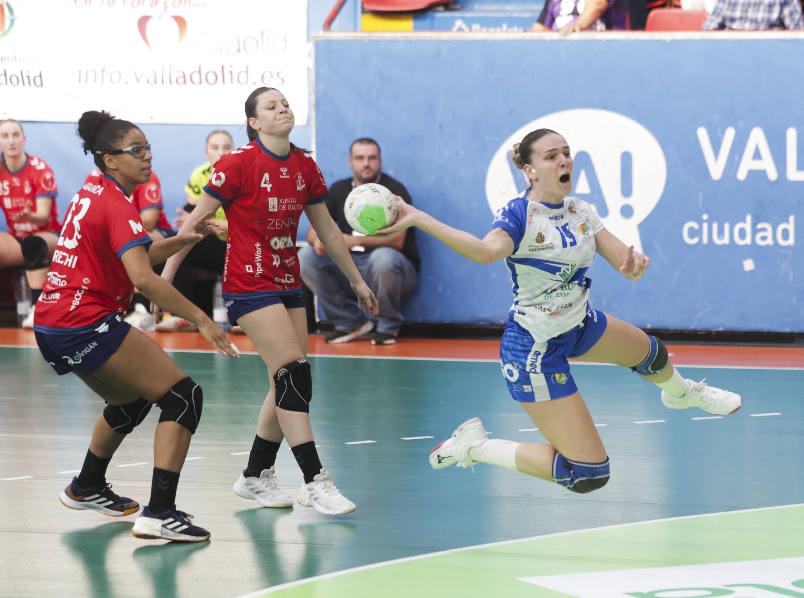 La derrota del Aula ante Porrino, en imágenes