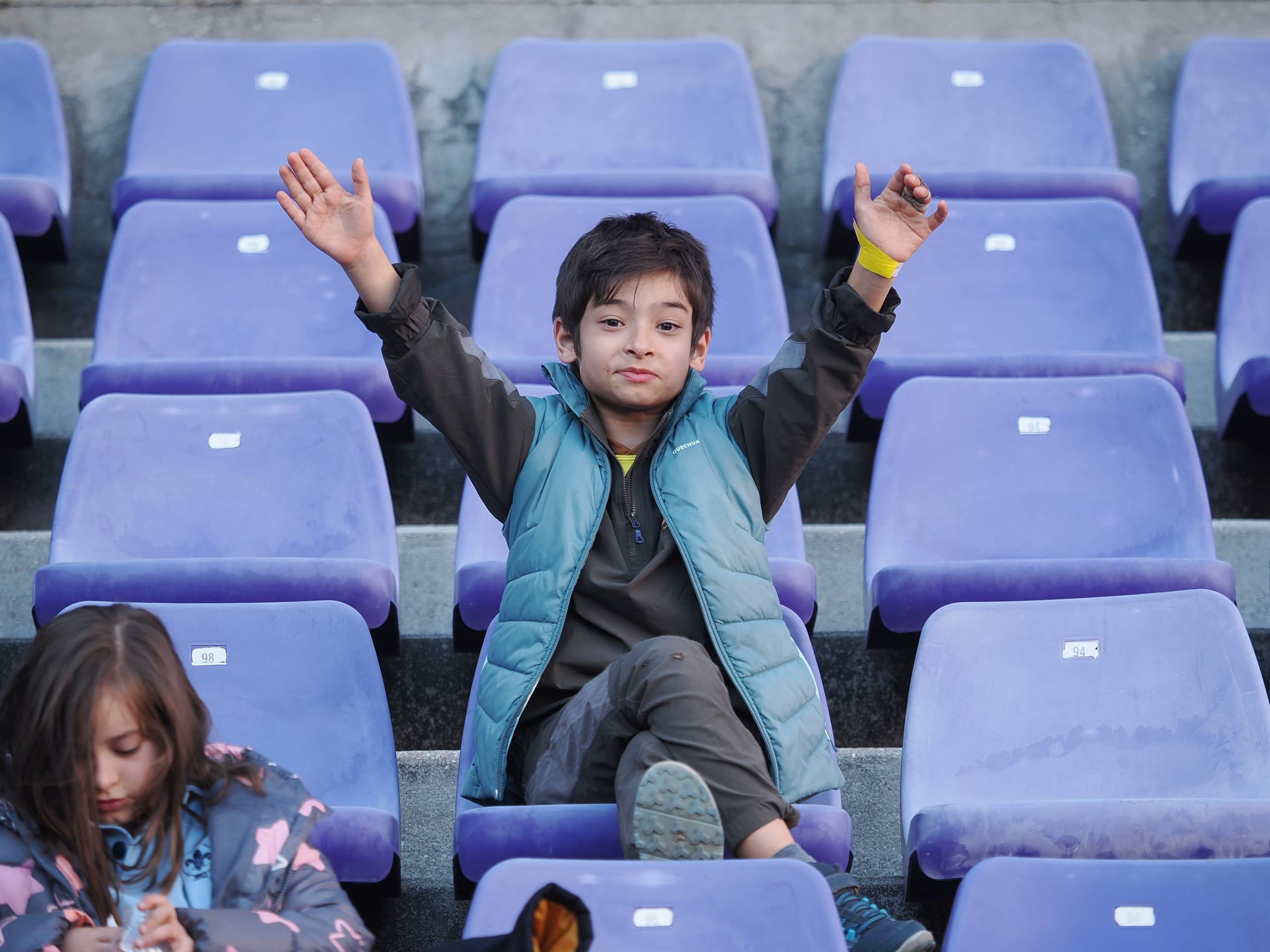 Búscate en la grada del José Zorrilla (1/4)