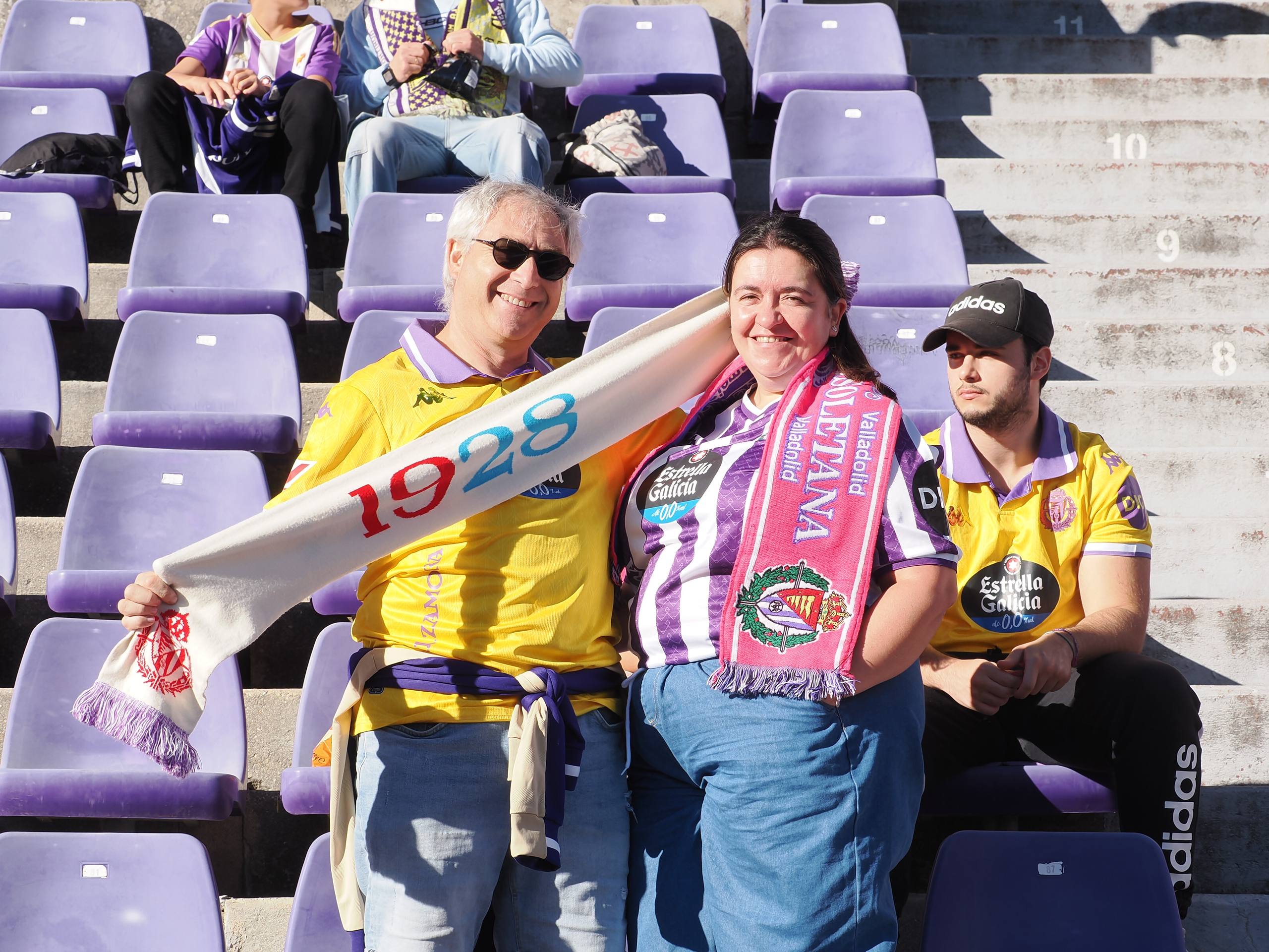 Búscate en la grada del José Zorrilla (1/4)