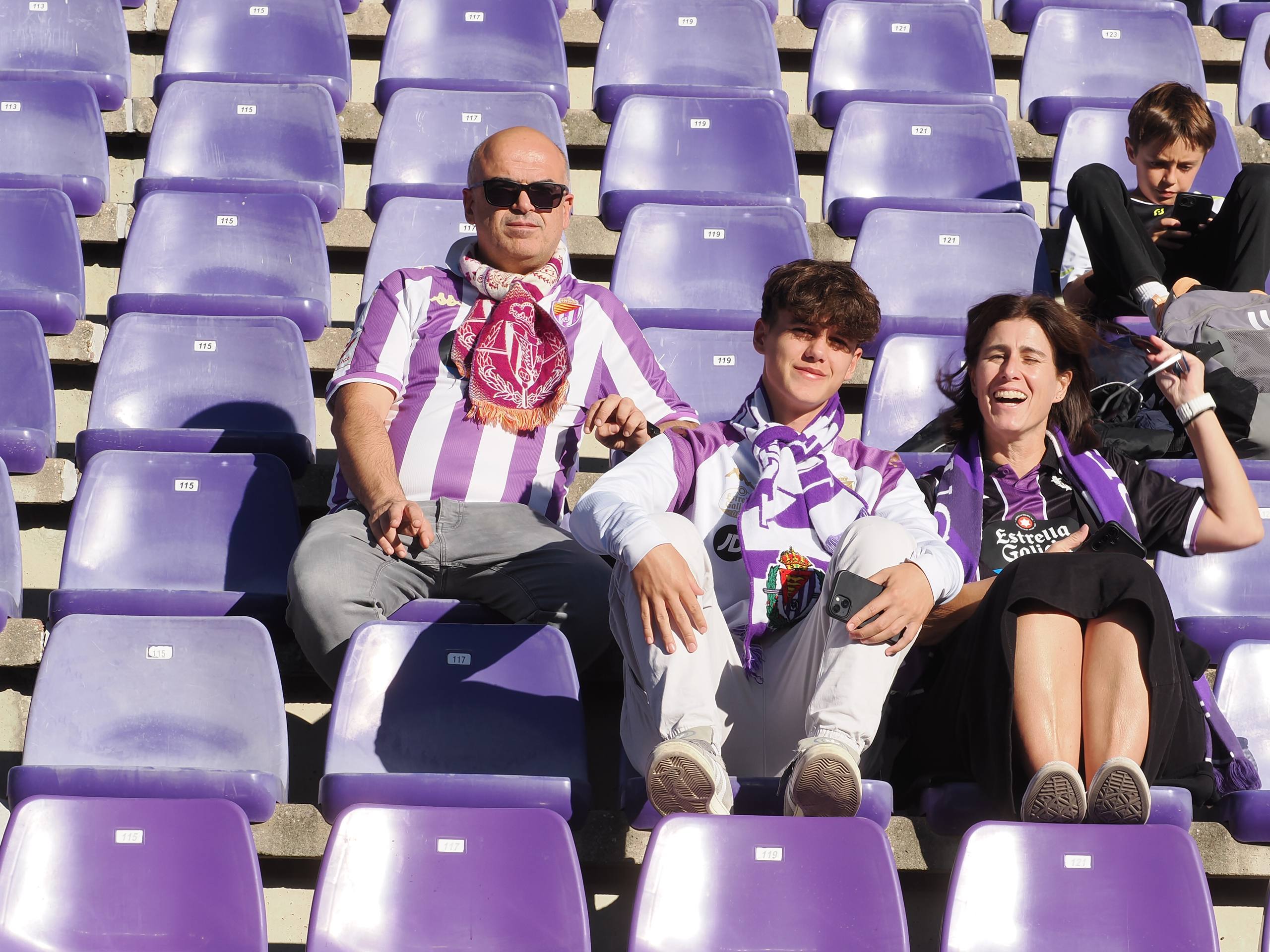 Búscate en la grada del José Zorrilla (3/4)