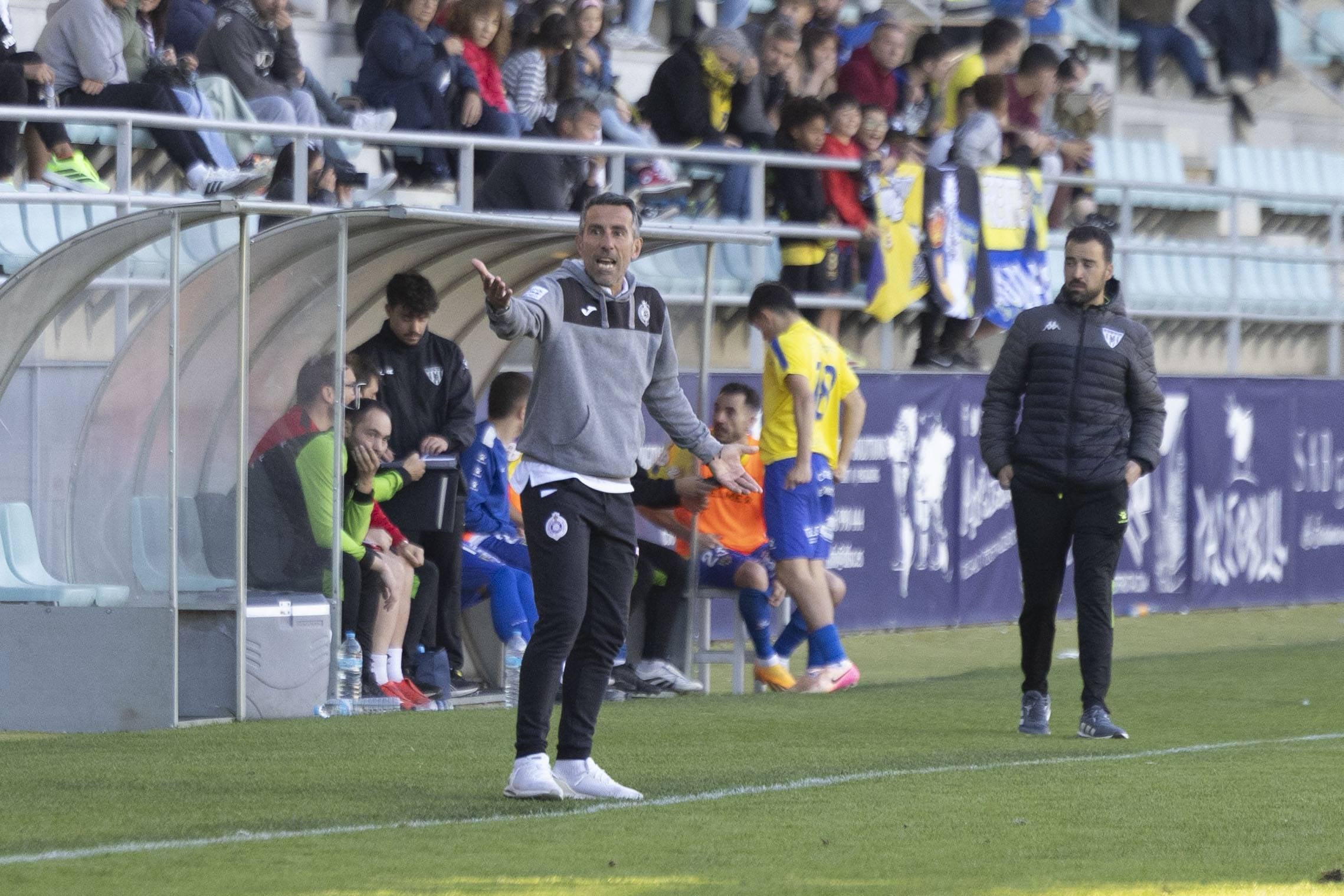 Las imágenes de la derrota del Palencia Cristo ante el Mansillés