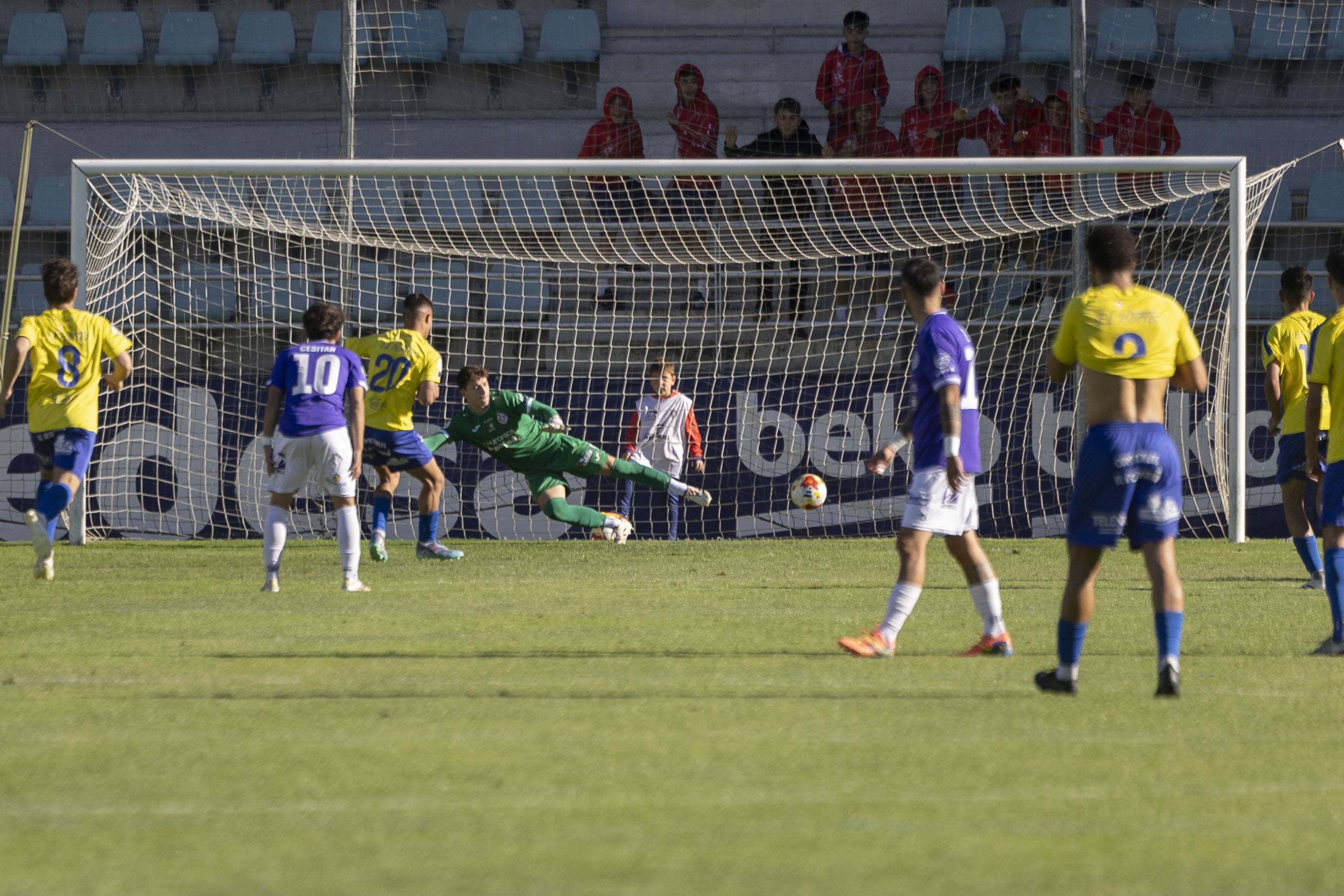 Las imágenes de la derrota del Palencia Cristo ante el Mansillés