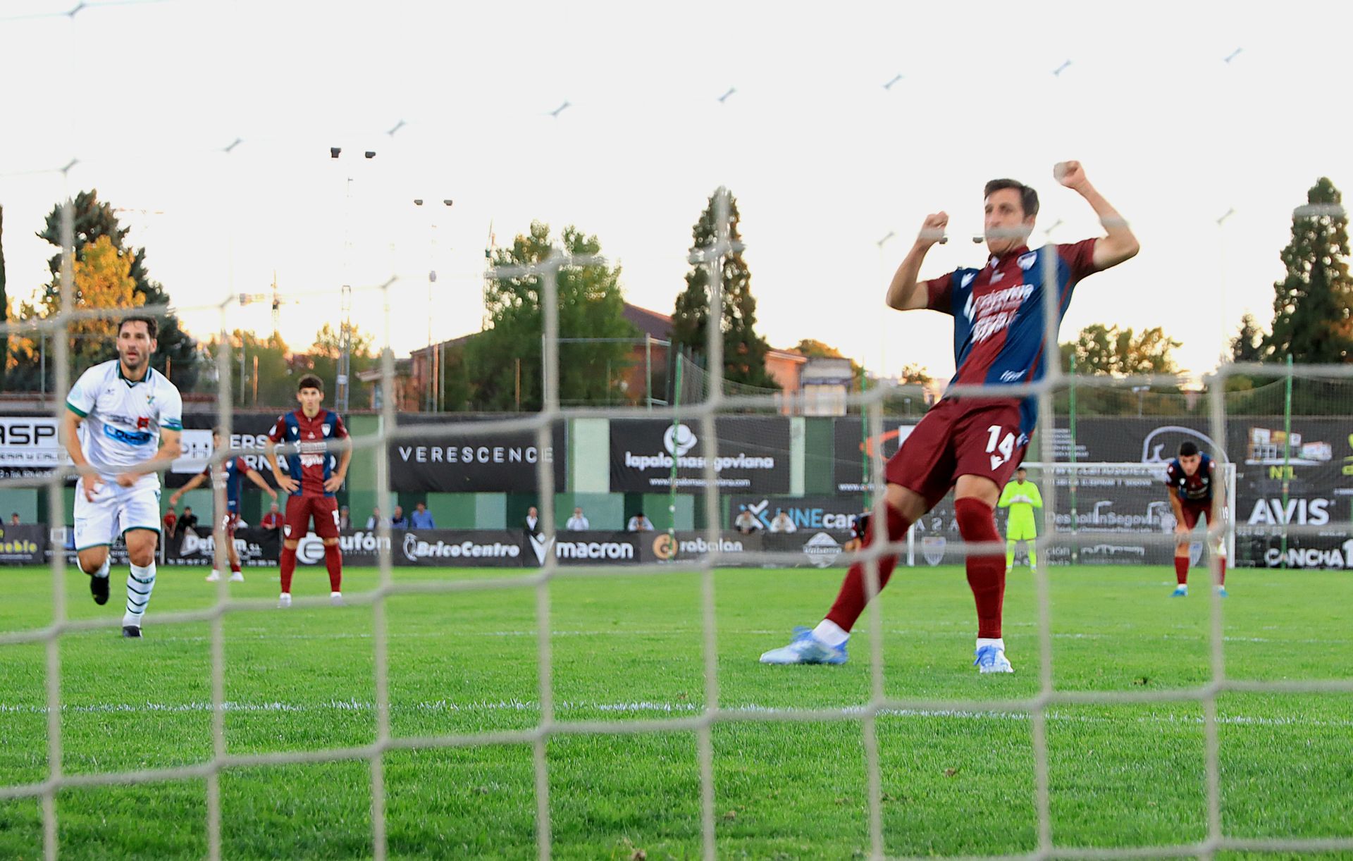 Fotos del triunfo de la Sego ante el Coruxo