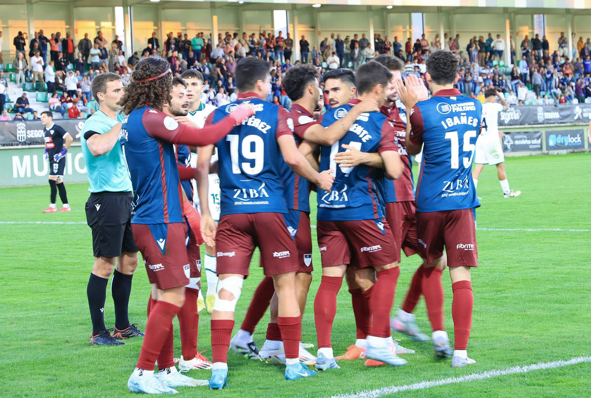 Fotos del triunfo de la Sego ante el Coruxo