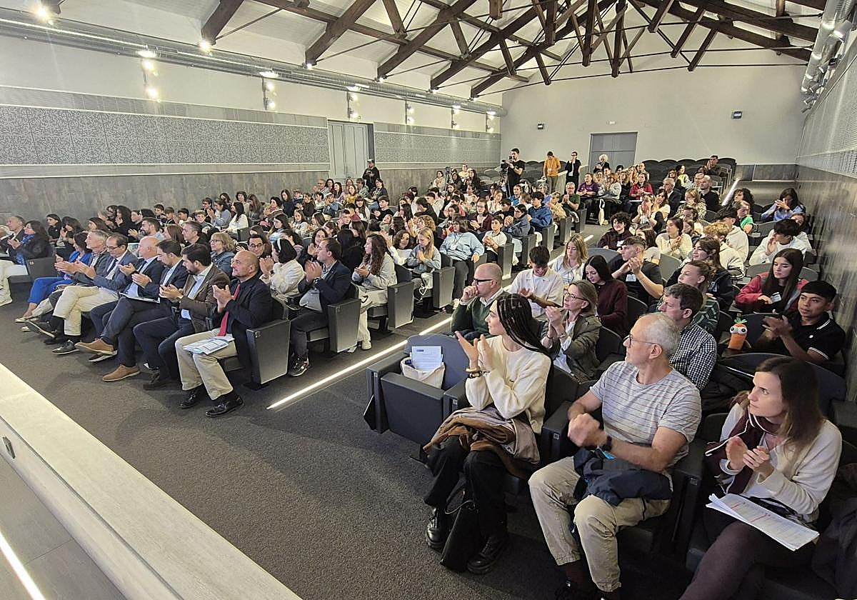 Participantes en el encuentro sobre el valor del agua.