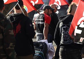 Trabajadores en la protesta del pasado viernes.