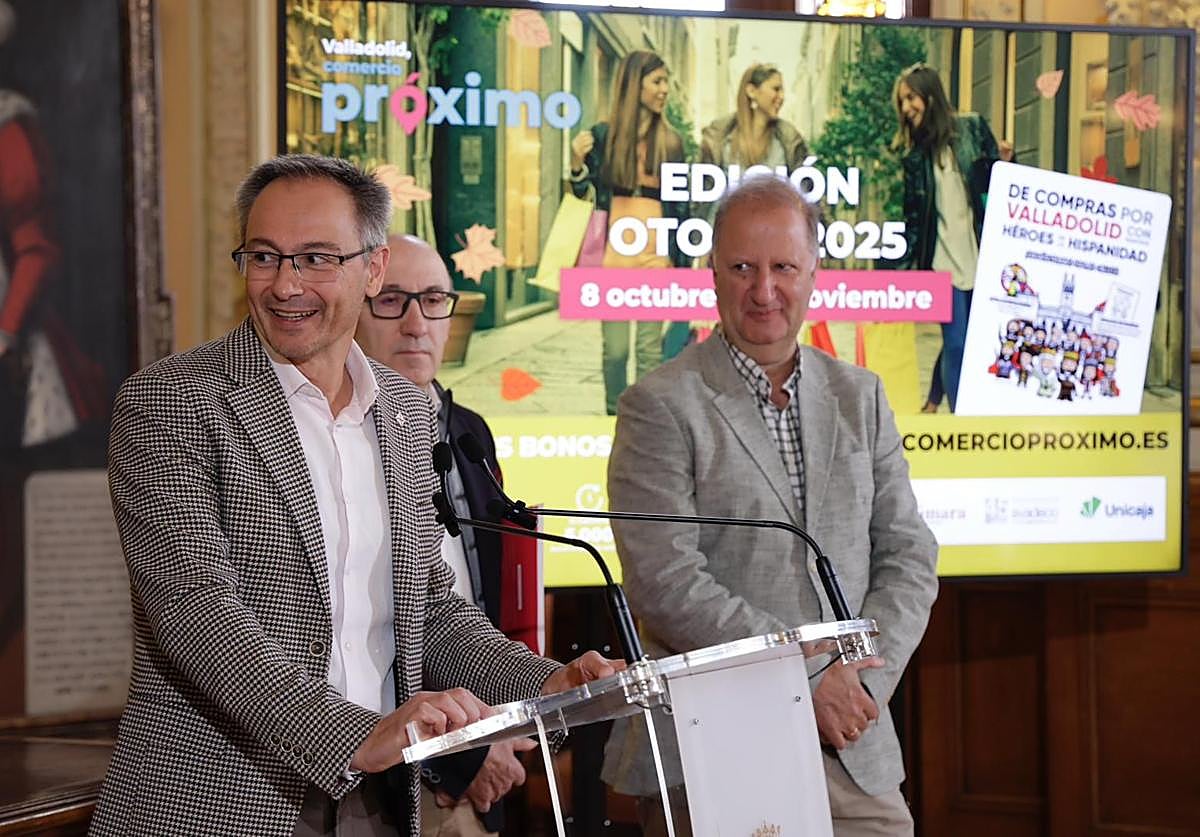 Presentación de la nueva campaña de descuentos en comercios de Valladolid, este lunes.