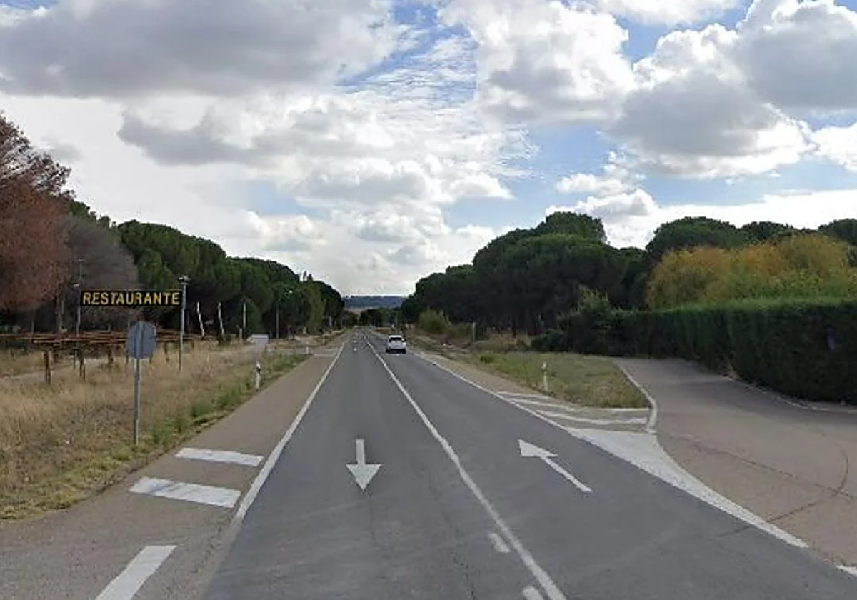 Carretera N-601 en las inmediaciones de Mojados, donde se produjo el accidente.