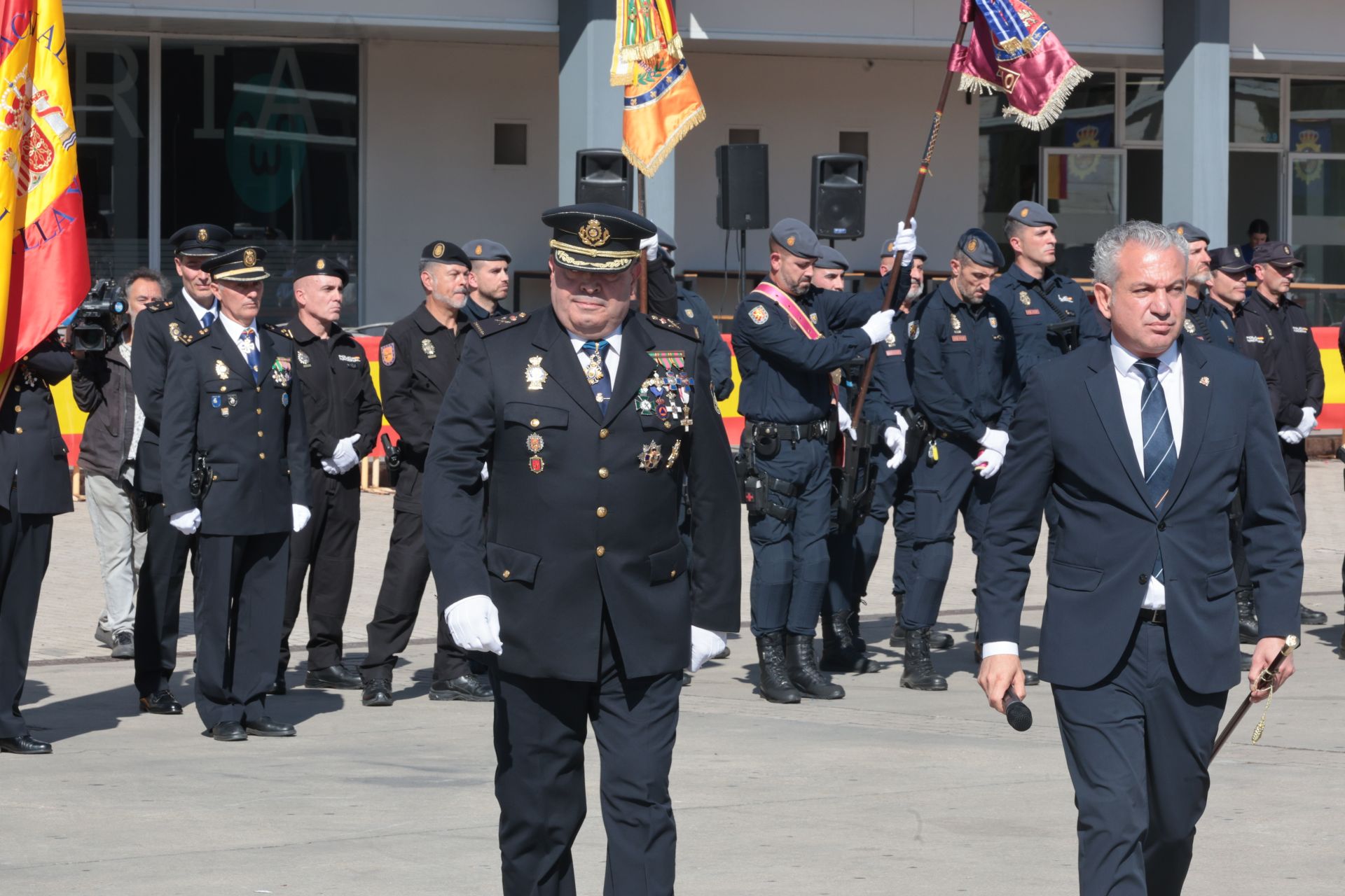 Las imágenes del acto de homenaje en el día de la Policía Nacional de Castilla y León