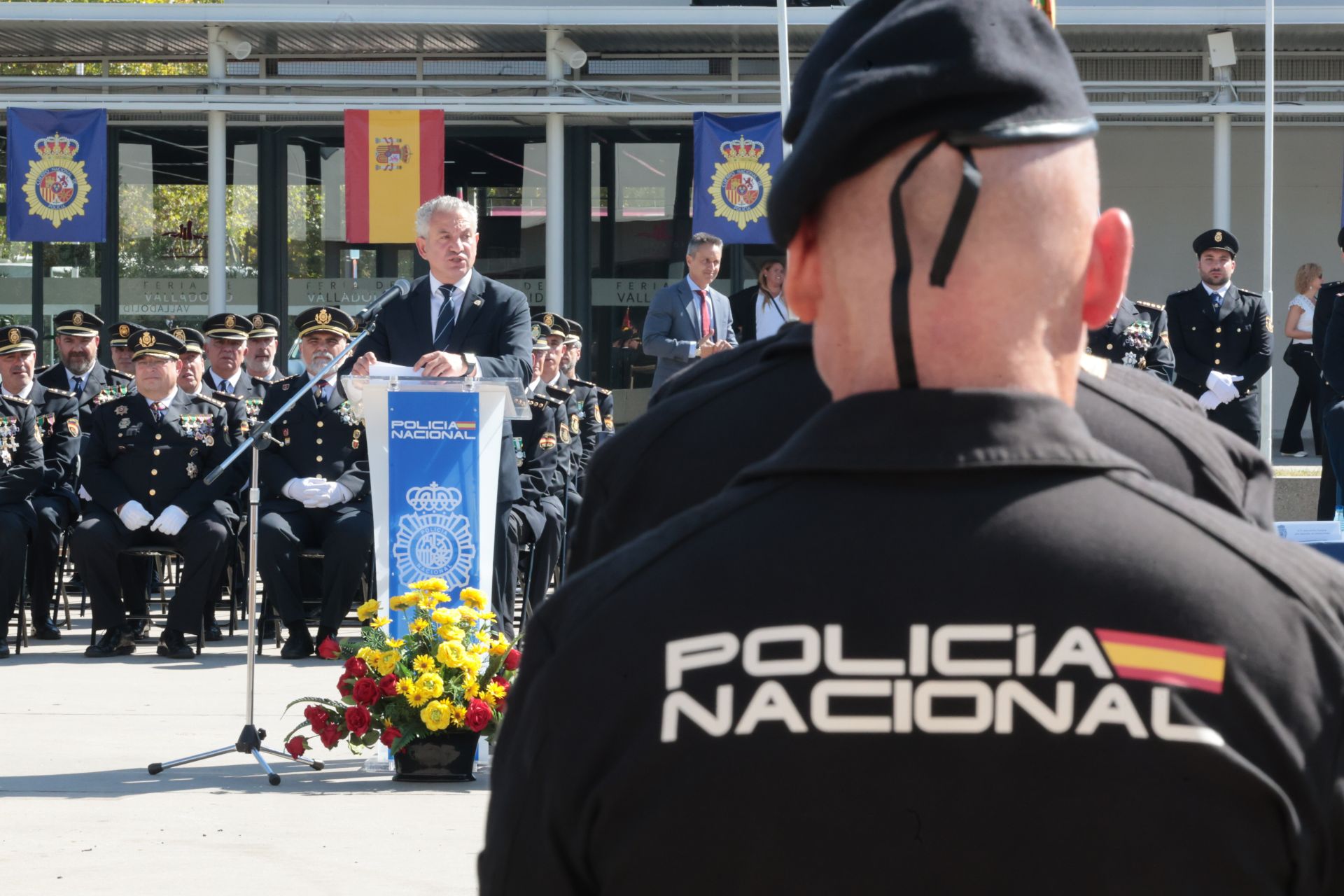 Las imágenes del acto de homenaje en el día de la Policía Nacional de Castilla y León