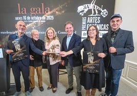 Los miembros de la organización de los premios durante su presentación.