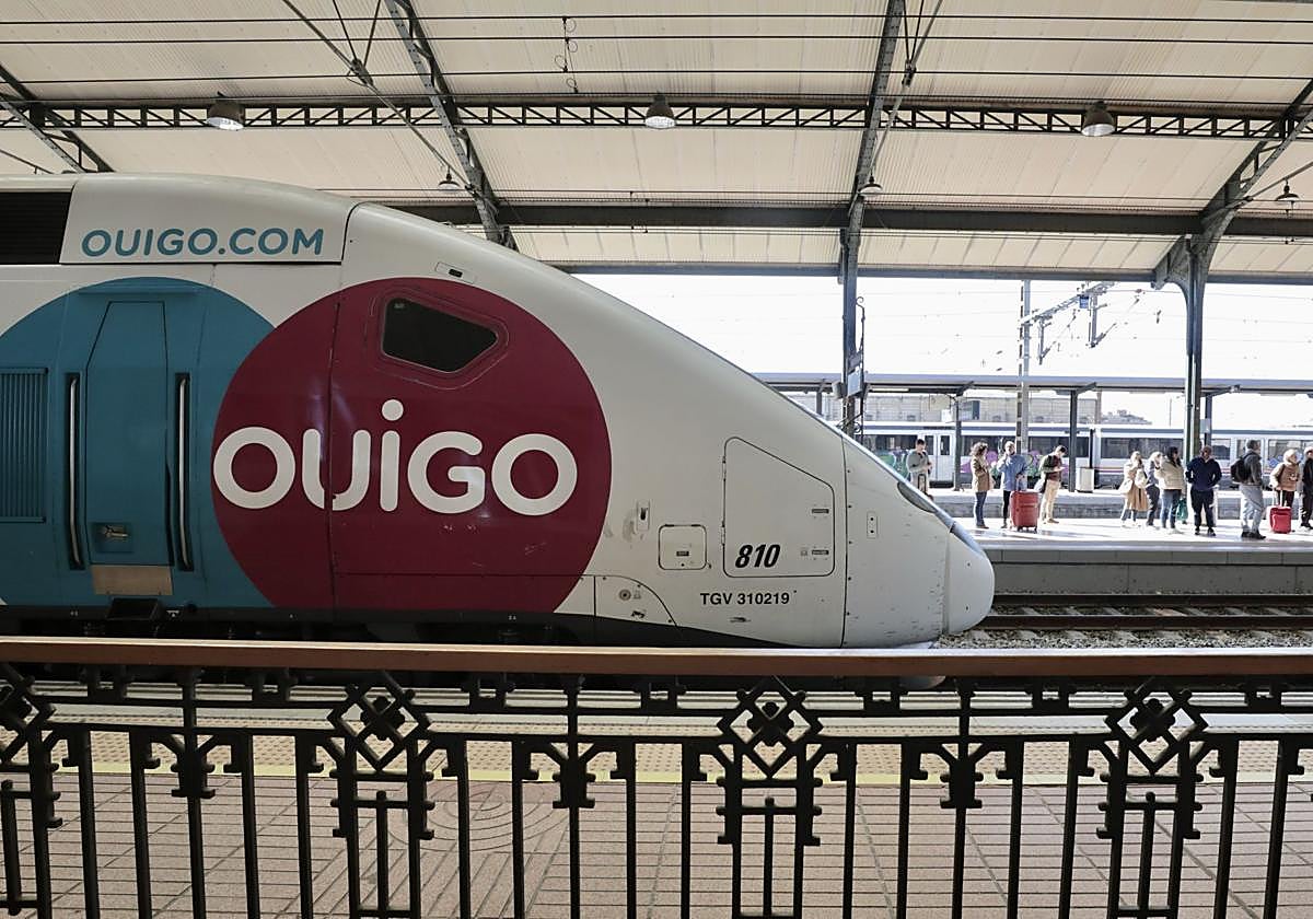 Un tren de ouigo estacionado en Campo Grande, en una imagen de archivo.