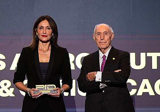 Teresa Pernía, directora de la Agencia Strategia & Comunicación, y José Ramón Perán, director general de Cartif.