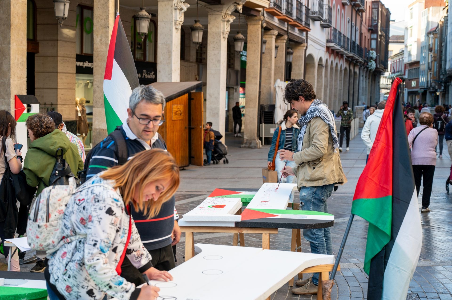 Las P de Palestina y de paz se unen en Palencia