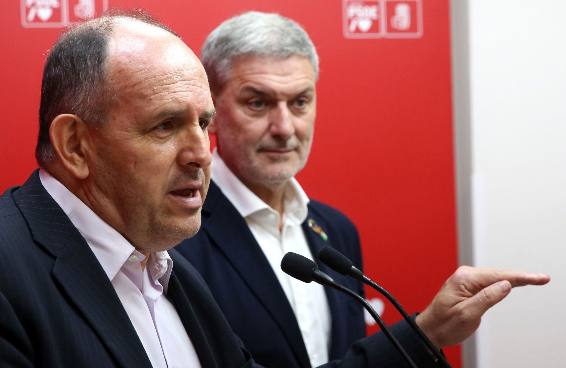 La comparecencia de José Luis Vázquez, en imágenes