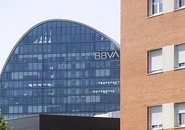 Un edificio del banco BBVA, en una imagen de archivo.