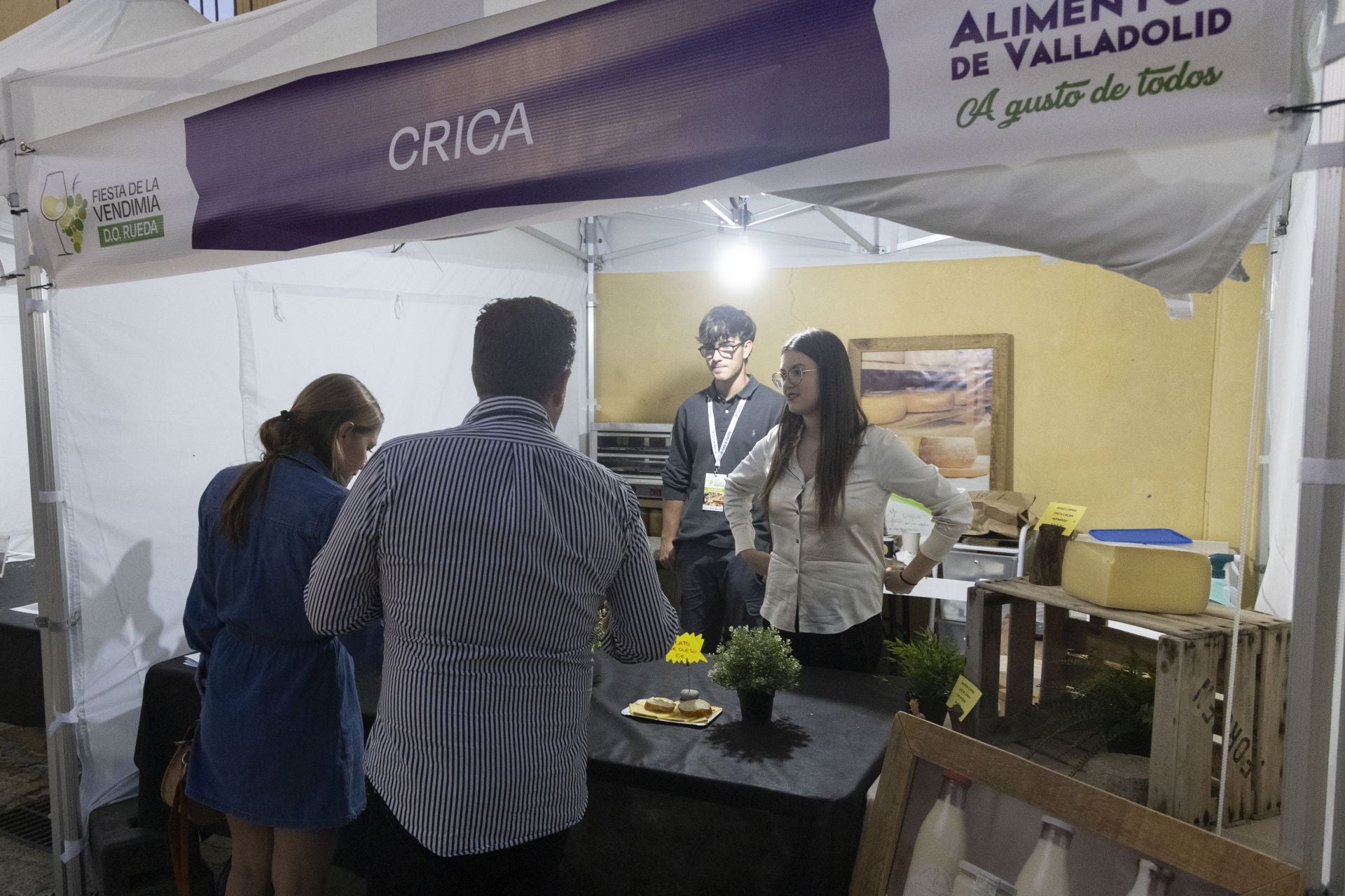 El buen ambiente marida con los vinos de la D.O. Rueda