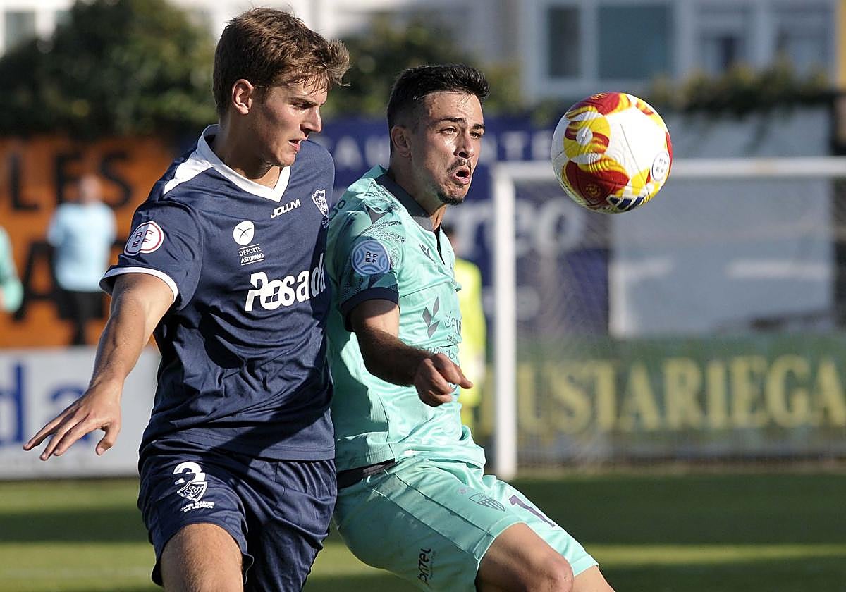 Fotos del partido entre el Marino de Luanco y la Segoviana