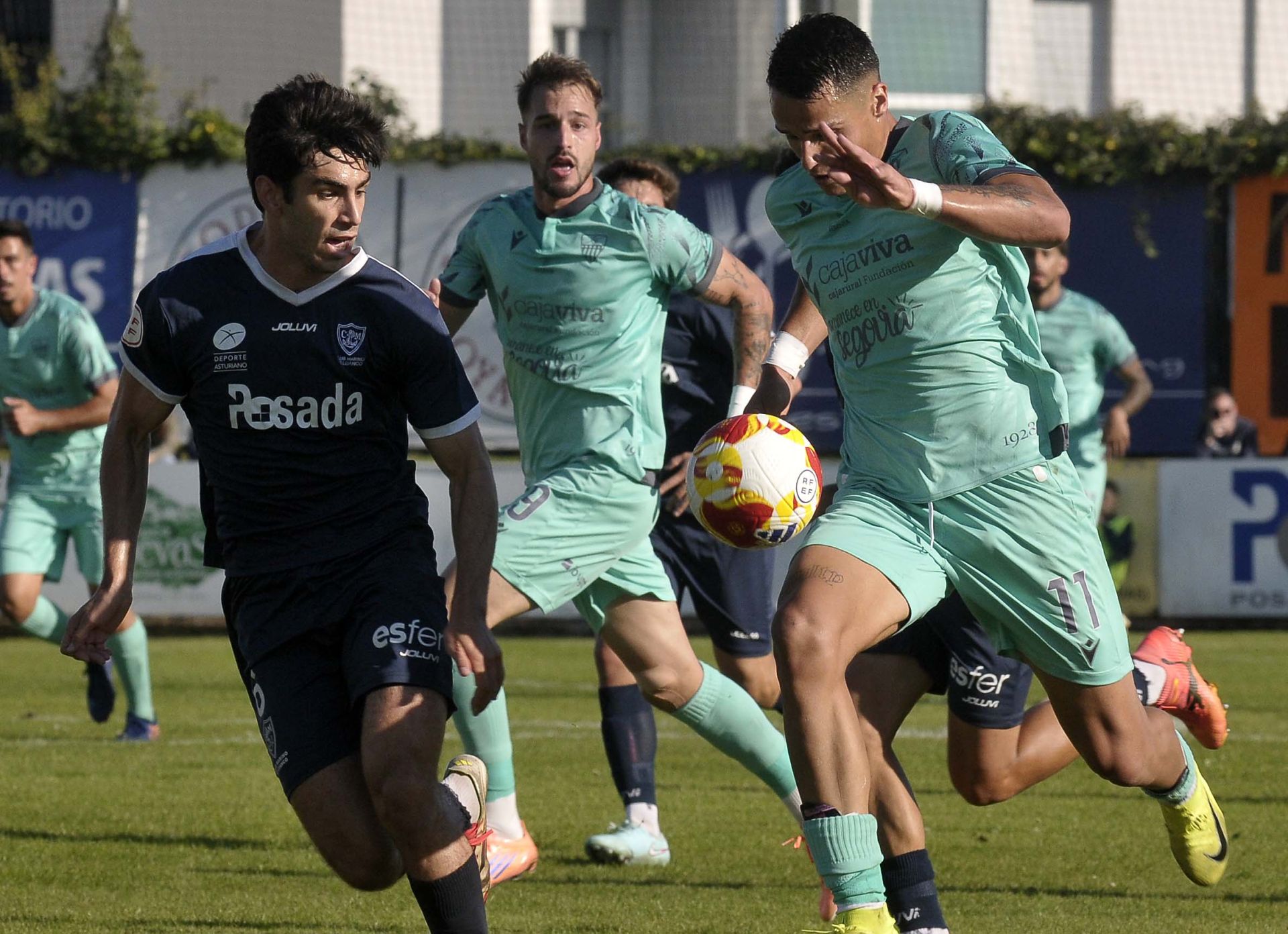 Fotos del partido entre el Marino de Luanco y la Segoviana