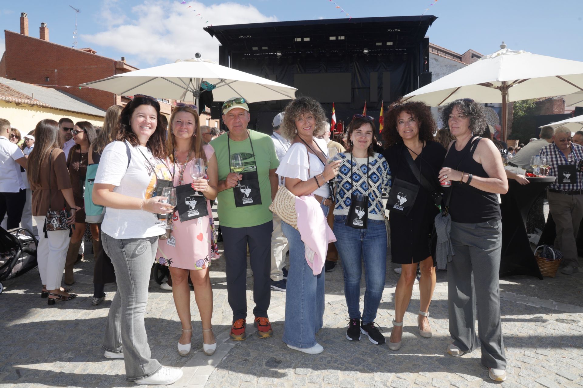 Rueda como lugar de encuentro para amigos de Extremadura, Asturias y Salamanca.