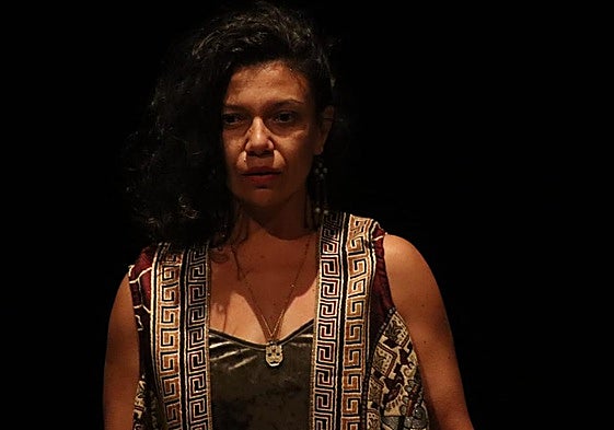 Intervención artística durante al inauguración del encuentro este lunes en el teatro de Rioseco