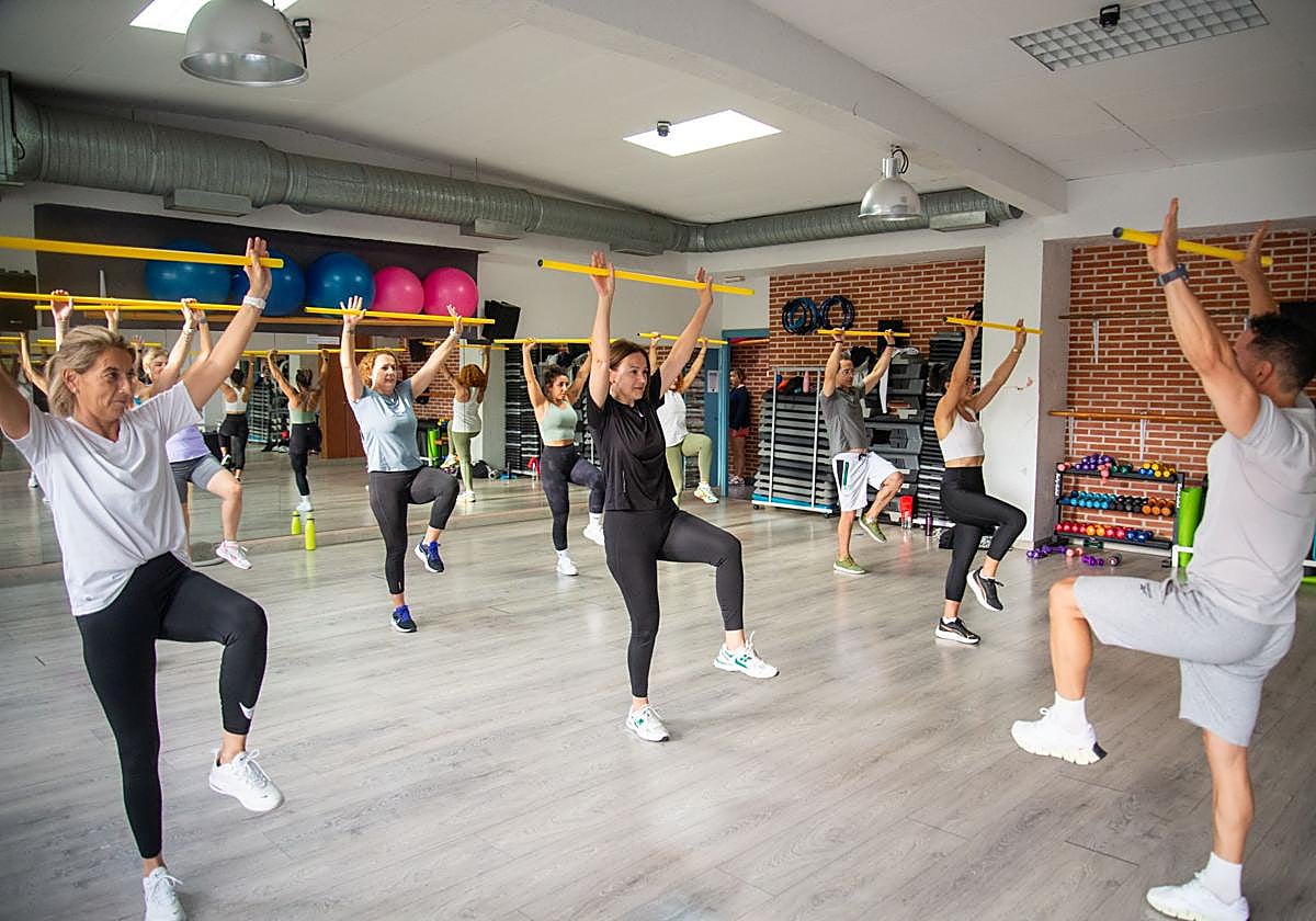 Clase en el gimnasio Cronos.