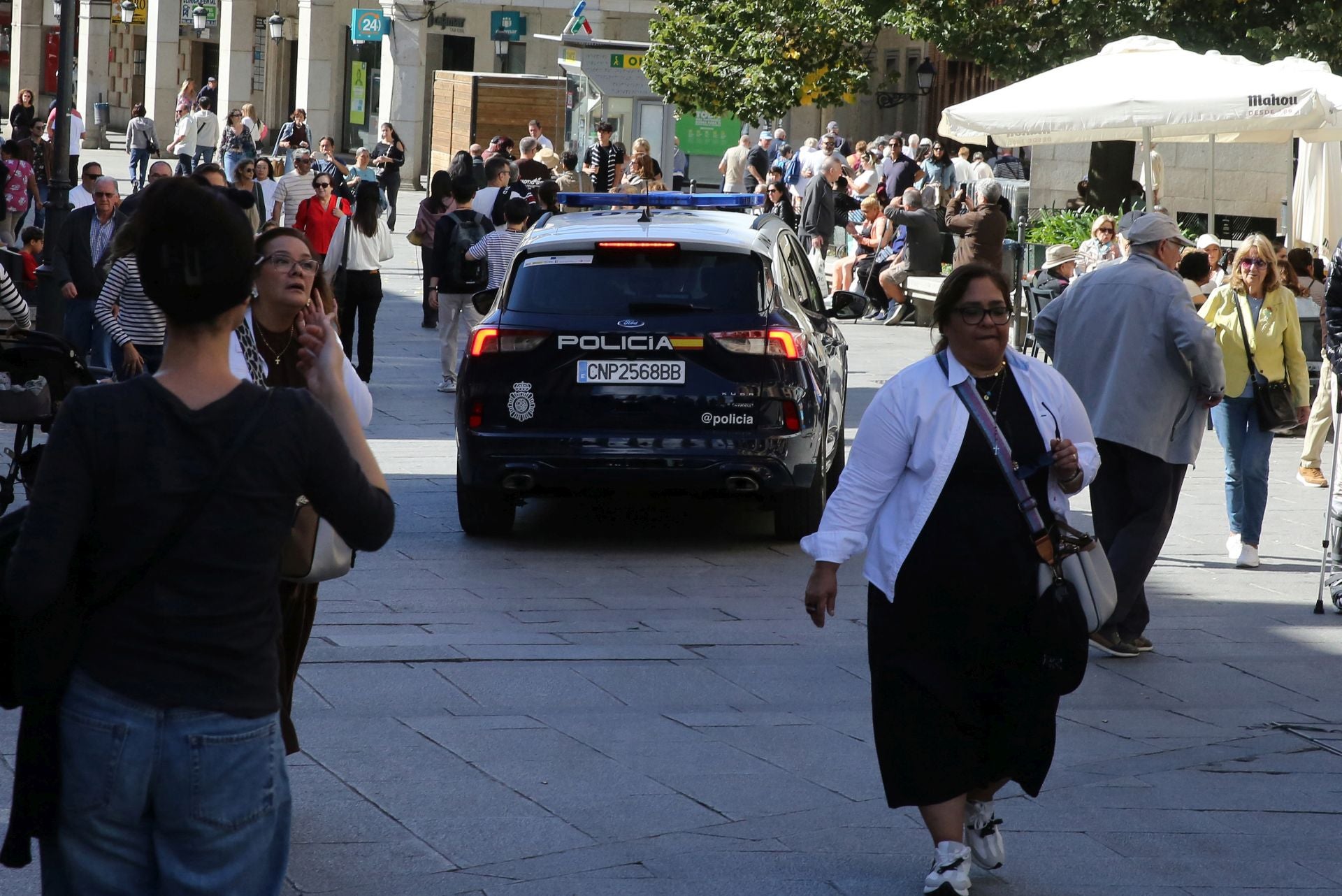 Los turistas abarrotan Segovia por el puente del Pilar