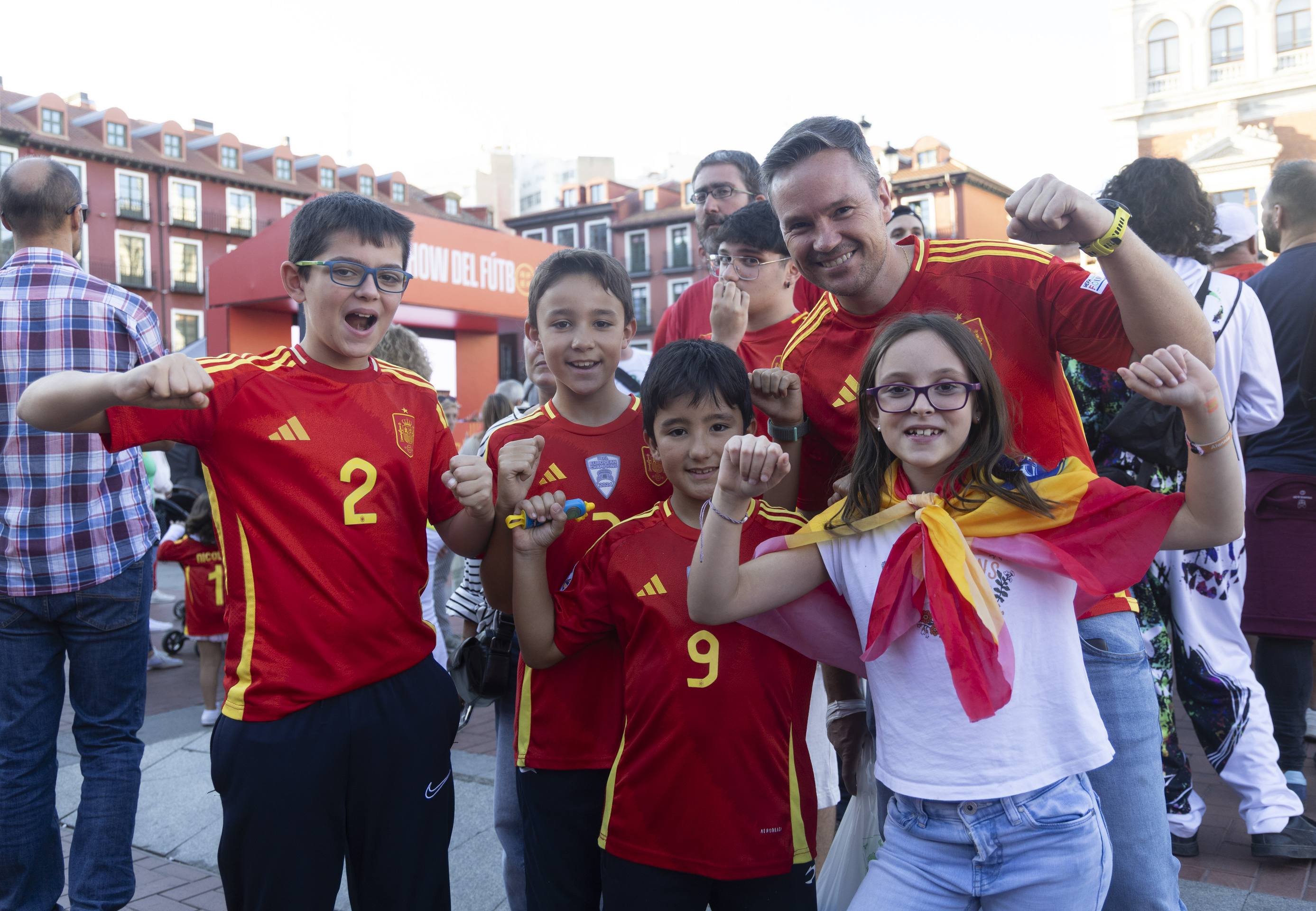 Las imágenes del fanzone del España-Bulgaria