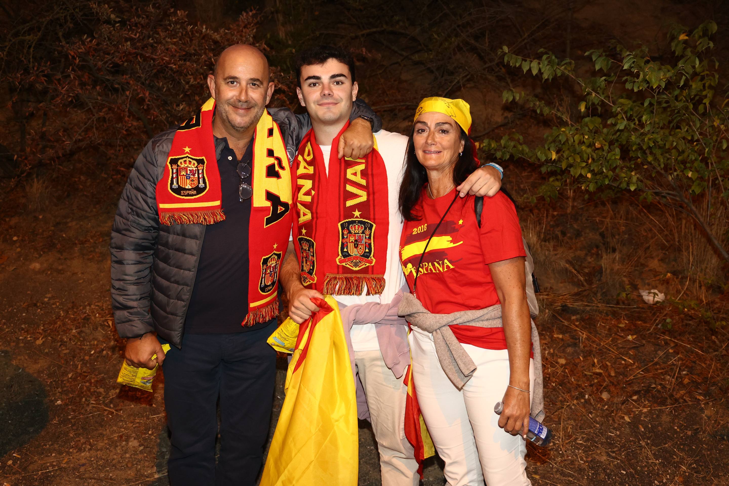 Las imágenes del ambiente en la previa del España-Bulgaria