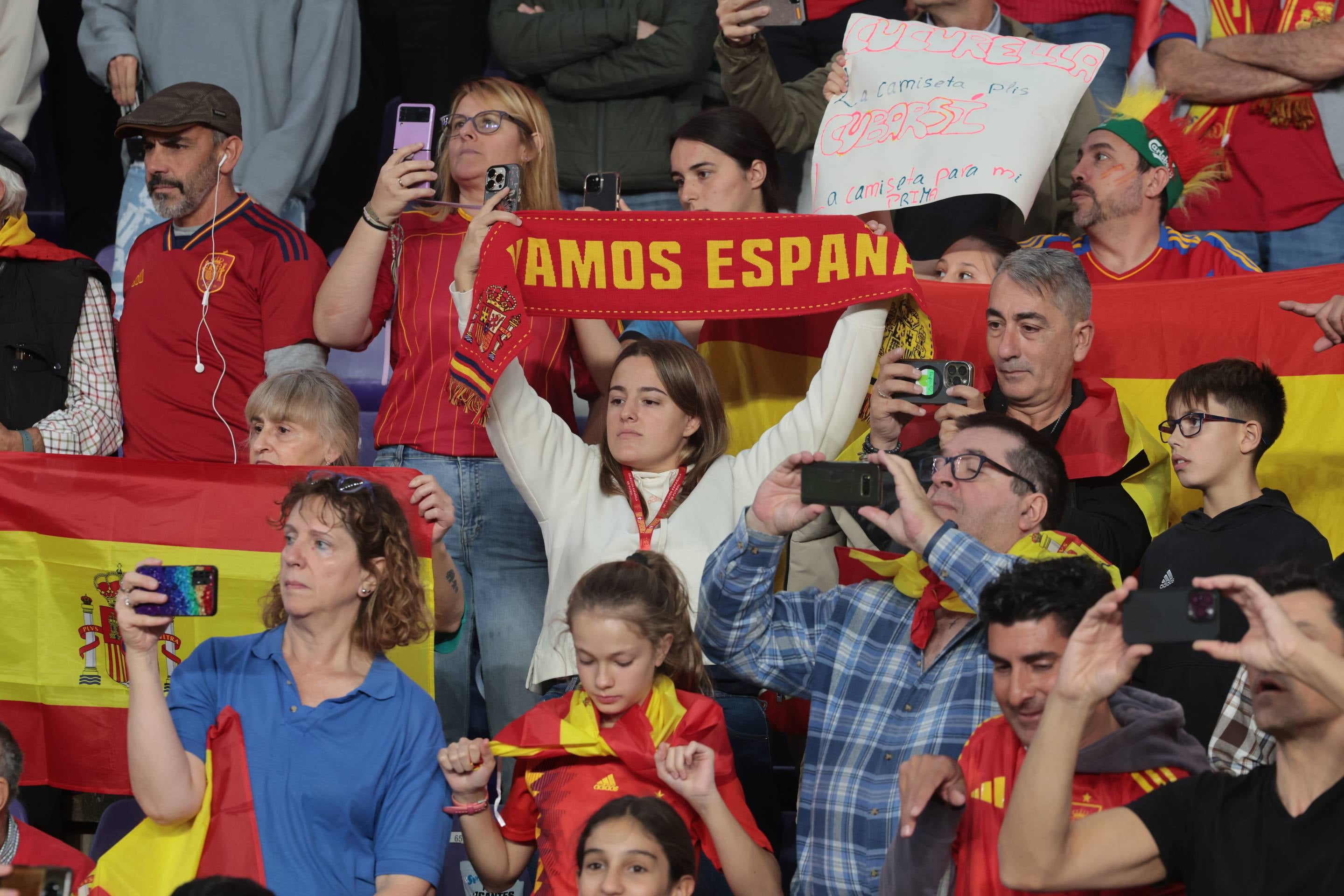 Búscate en la grada del José Zorrilla (1/4)