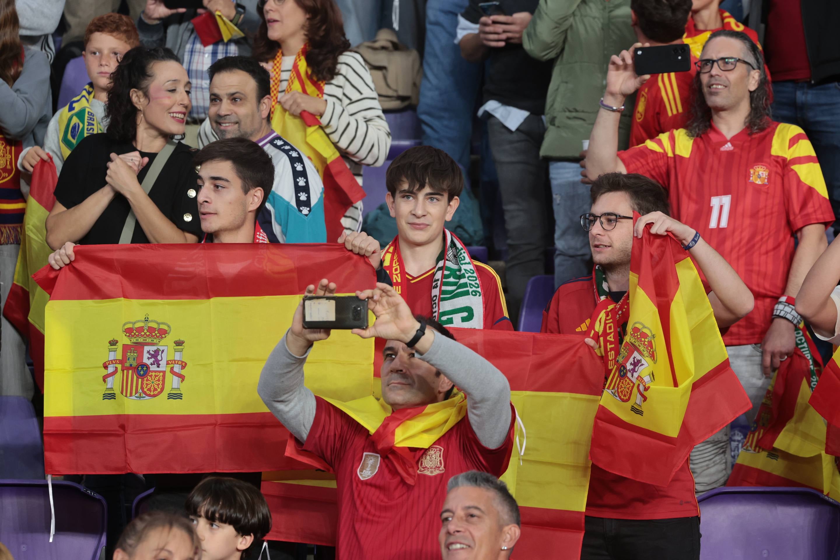 Búscate en la grada del José Zorrilla (1/4)