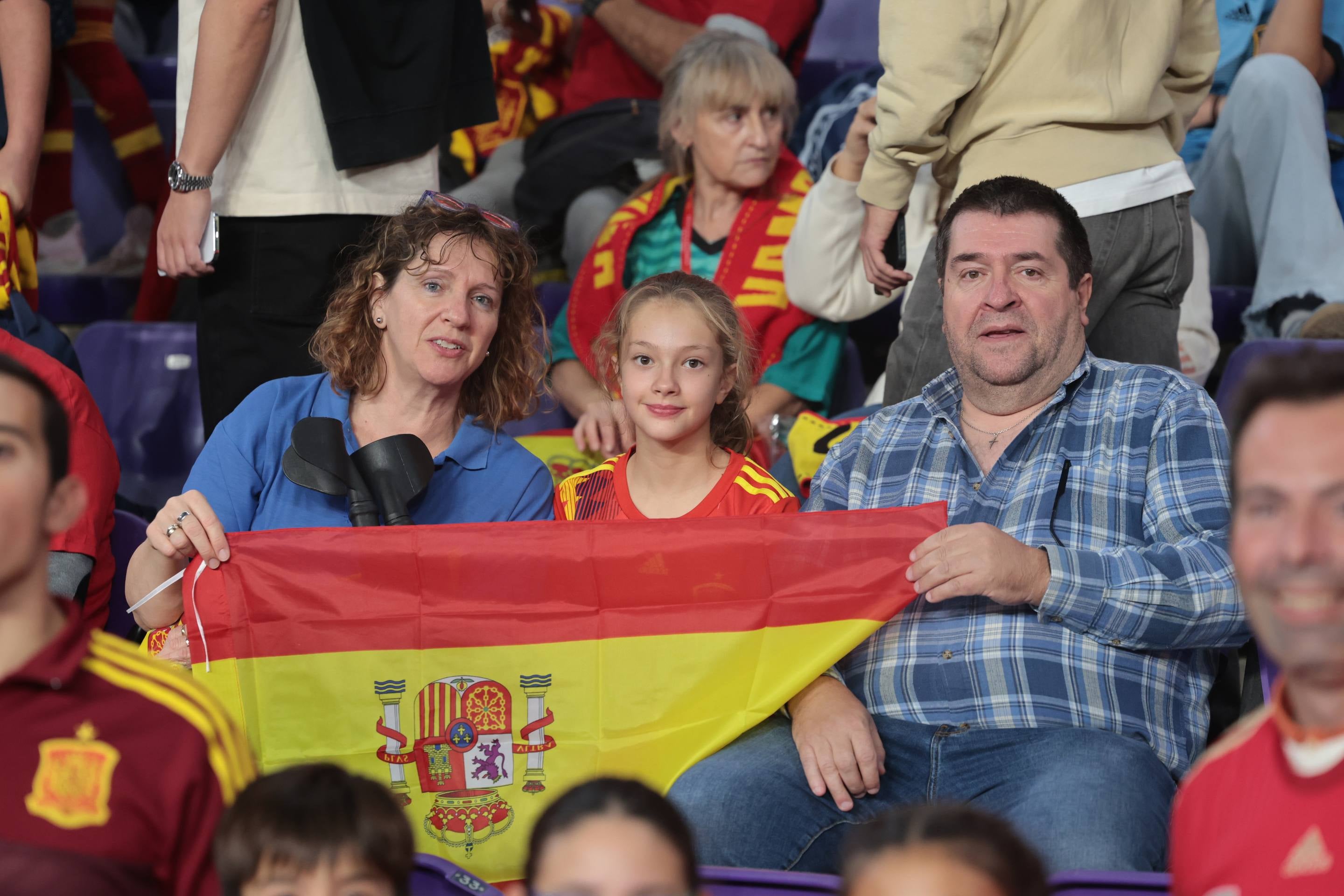 Búscate en la grada del José Zorrilla (1/4)