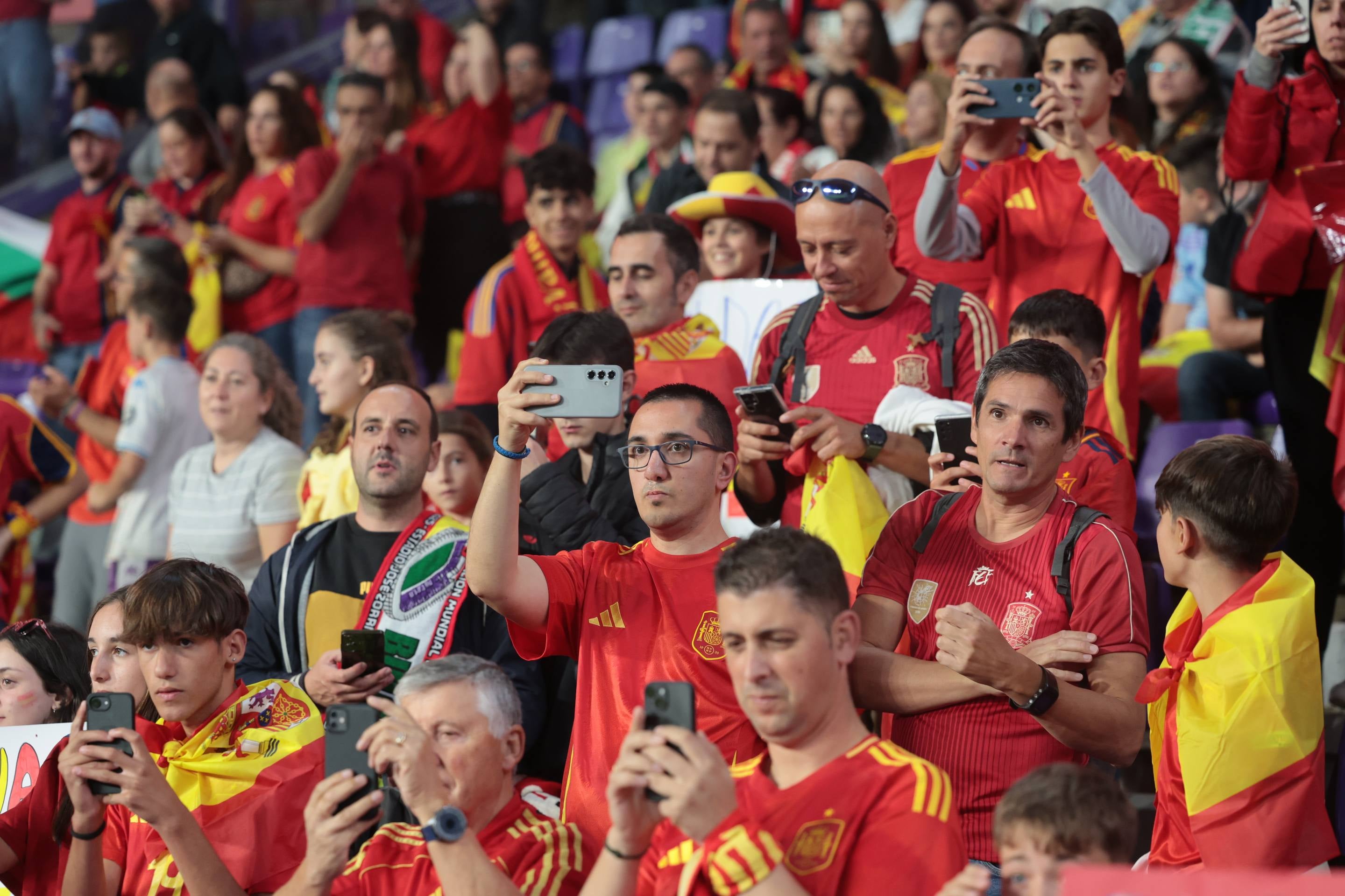 Búscate en la grada del José Zorrilla (3/4)