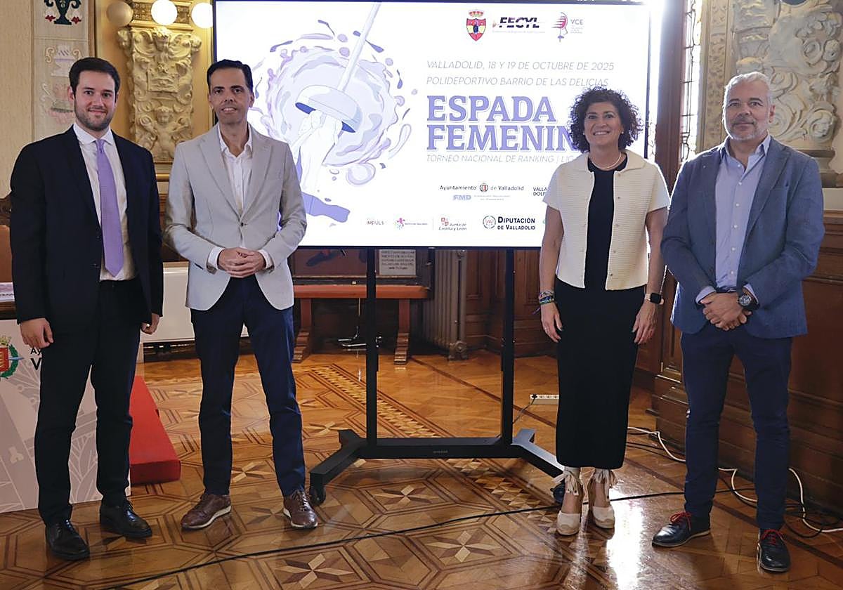 Imagen de la presentación del torneo en el salón de recepciones del ayuntamiento.