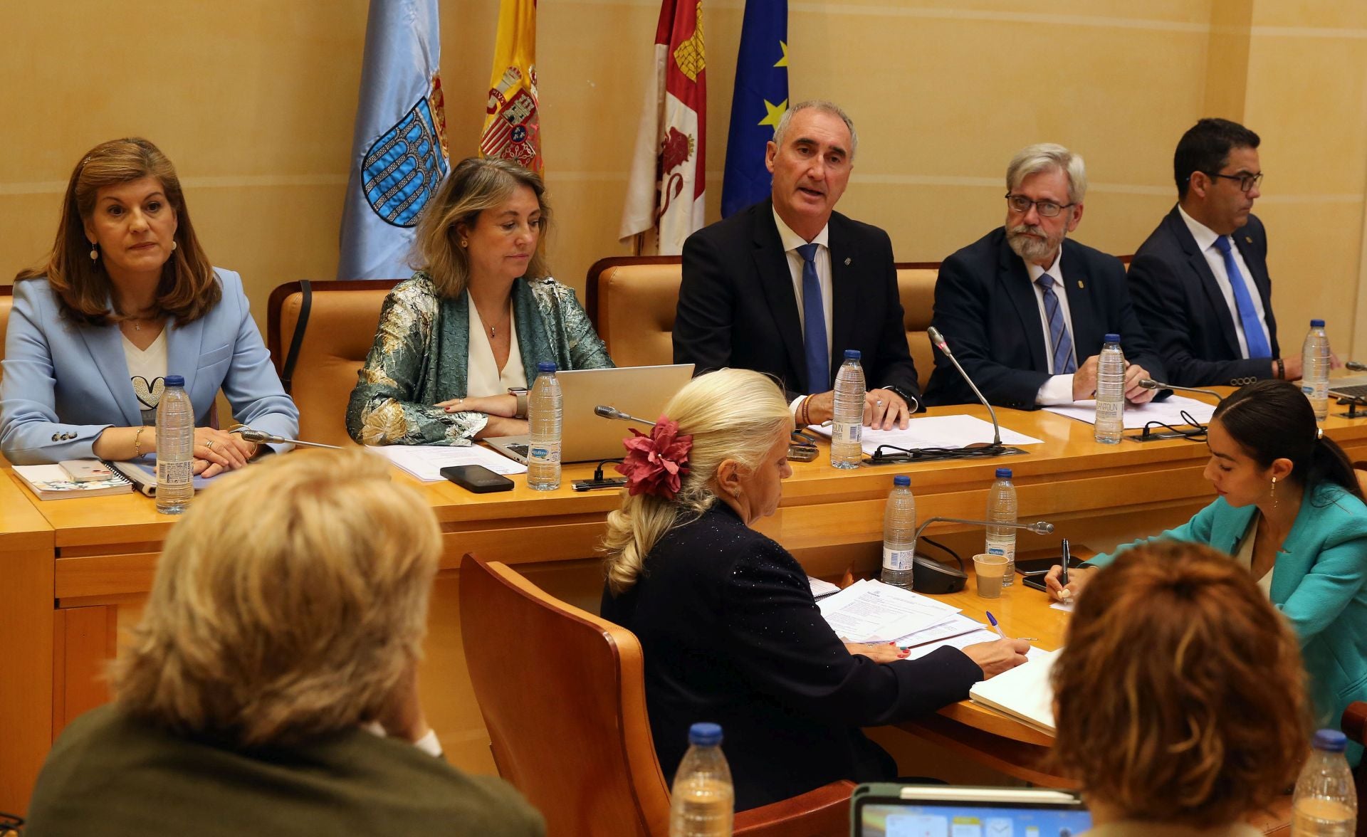 Fotografías de la mañana municipal en el Ayuntamiento de Segovia