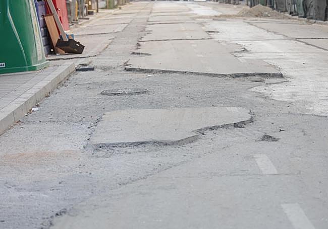 aspecto actual de la calzada en la calle Gamazo.