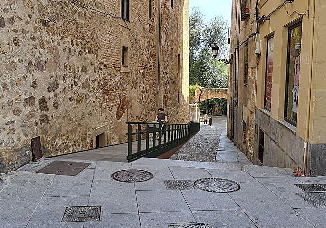 Recreación de la rampa desde la Calle Real.