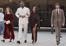 Llegan los invitados a la preboda de Stella Banderas