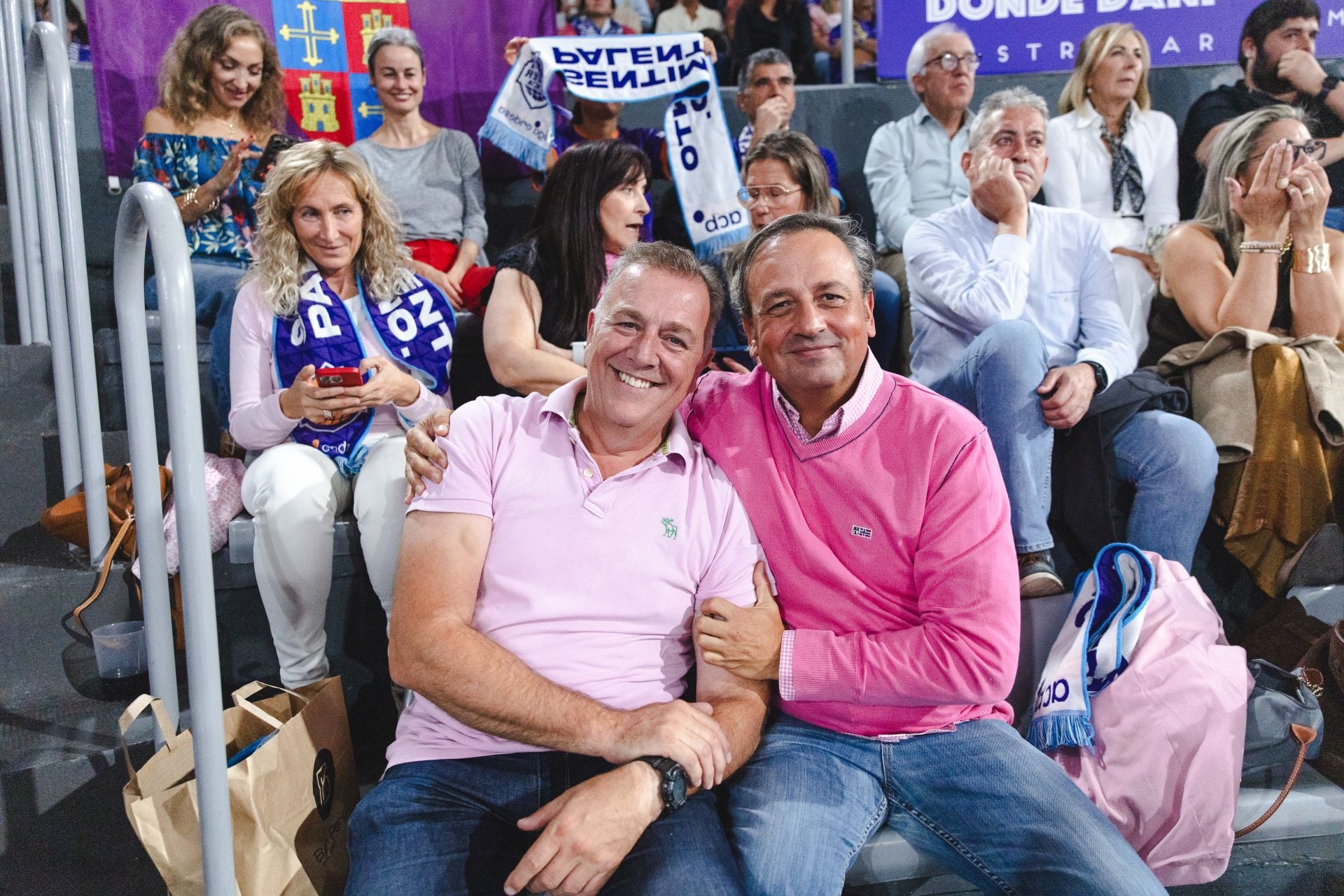 Búscate en las gradas del Súper Agropal-Menorca