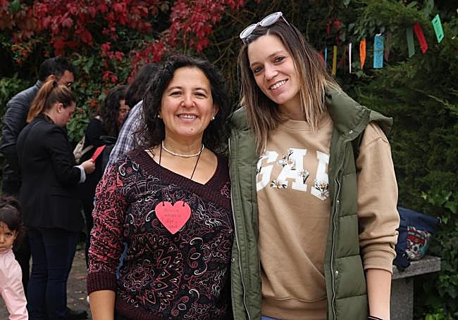 Mónica de la Fuente y Cristina García, de la red 'El hueco de mi vientre'