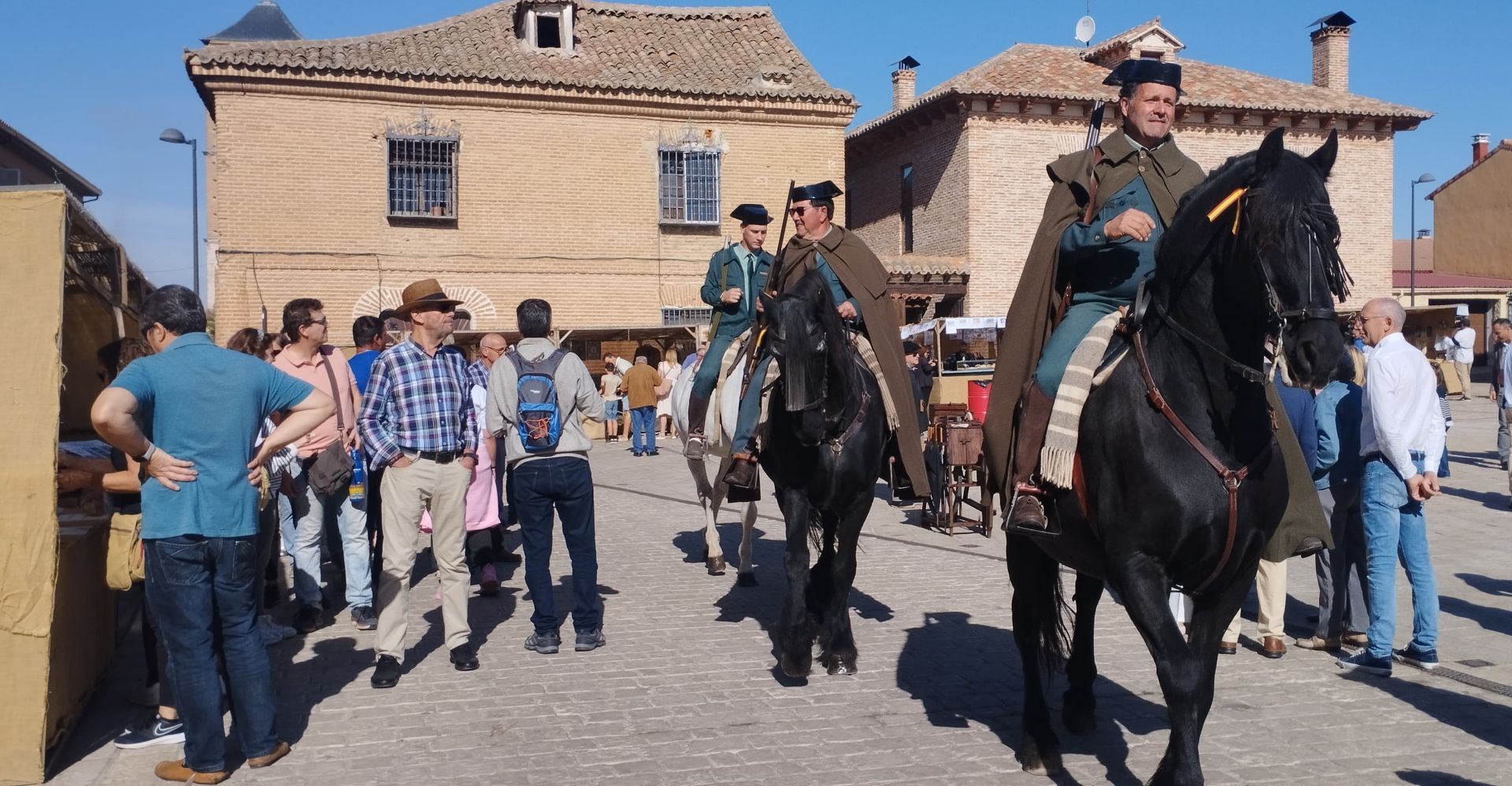 Las imágenes de la XIX Feria de Oficios Aldeanueva