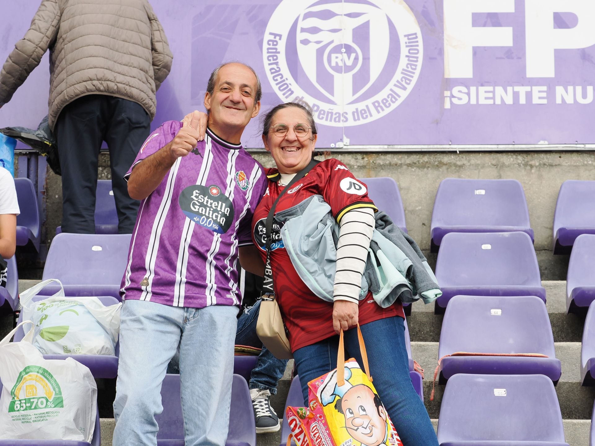 Búscate en la grada del Real Valladolid-Sporting de Gijón (1/4)