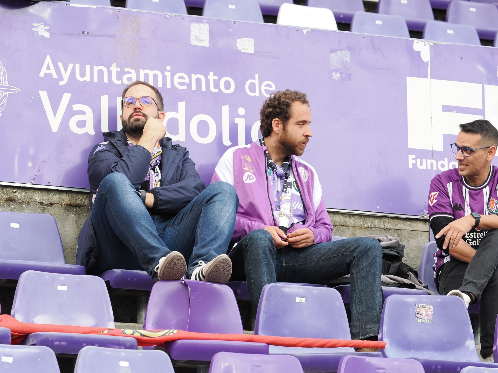 Búscate en la grada del Real Valladolid-Sporting de Gijón (1/4)