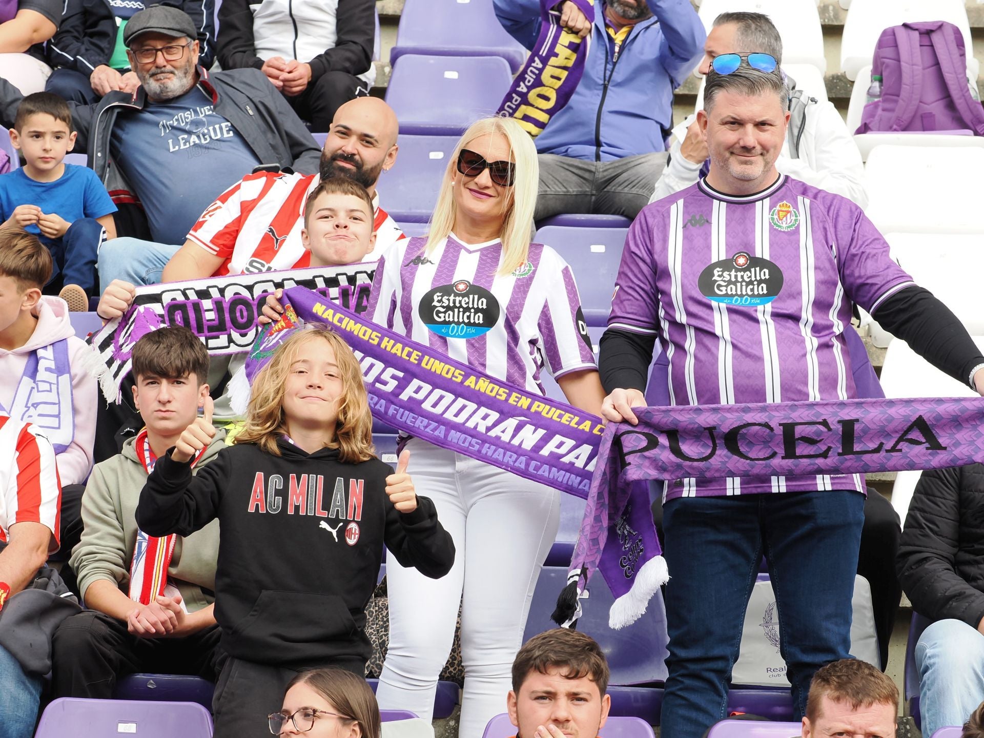 Búscate en la grada del Real Valladolid-Sporting de Gijón (2/4)