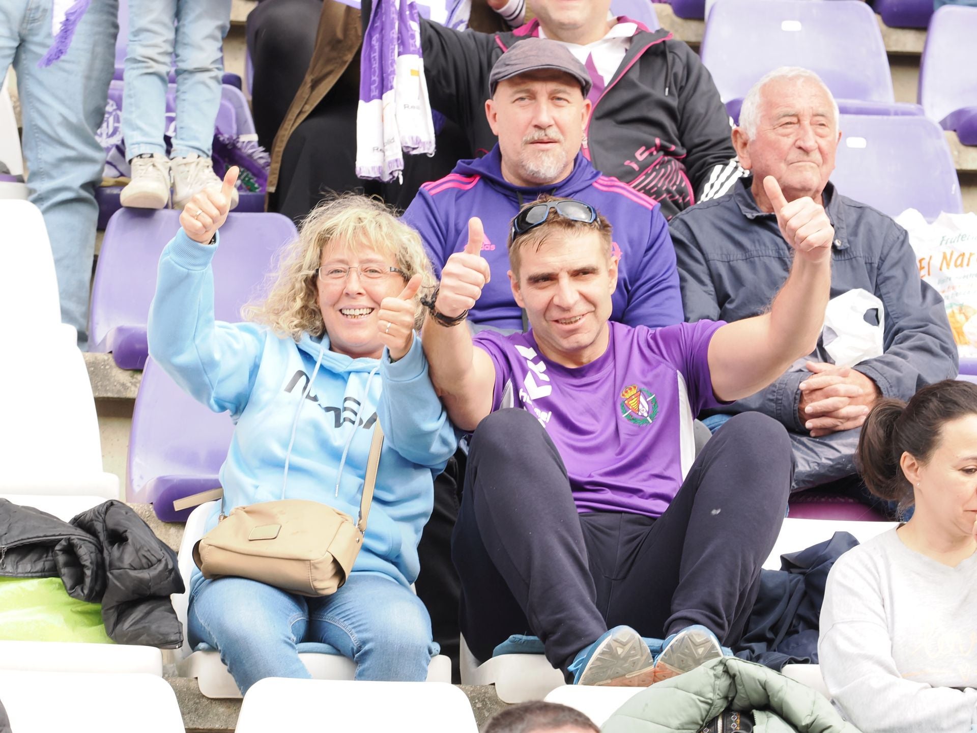 Búscate en la grada del Real Valladolid-Sporting de Gijón (2/4)