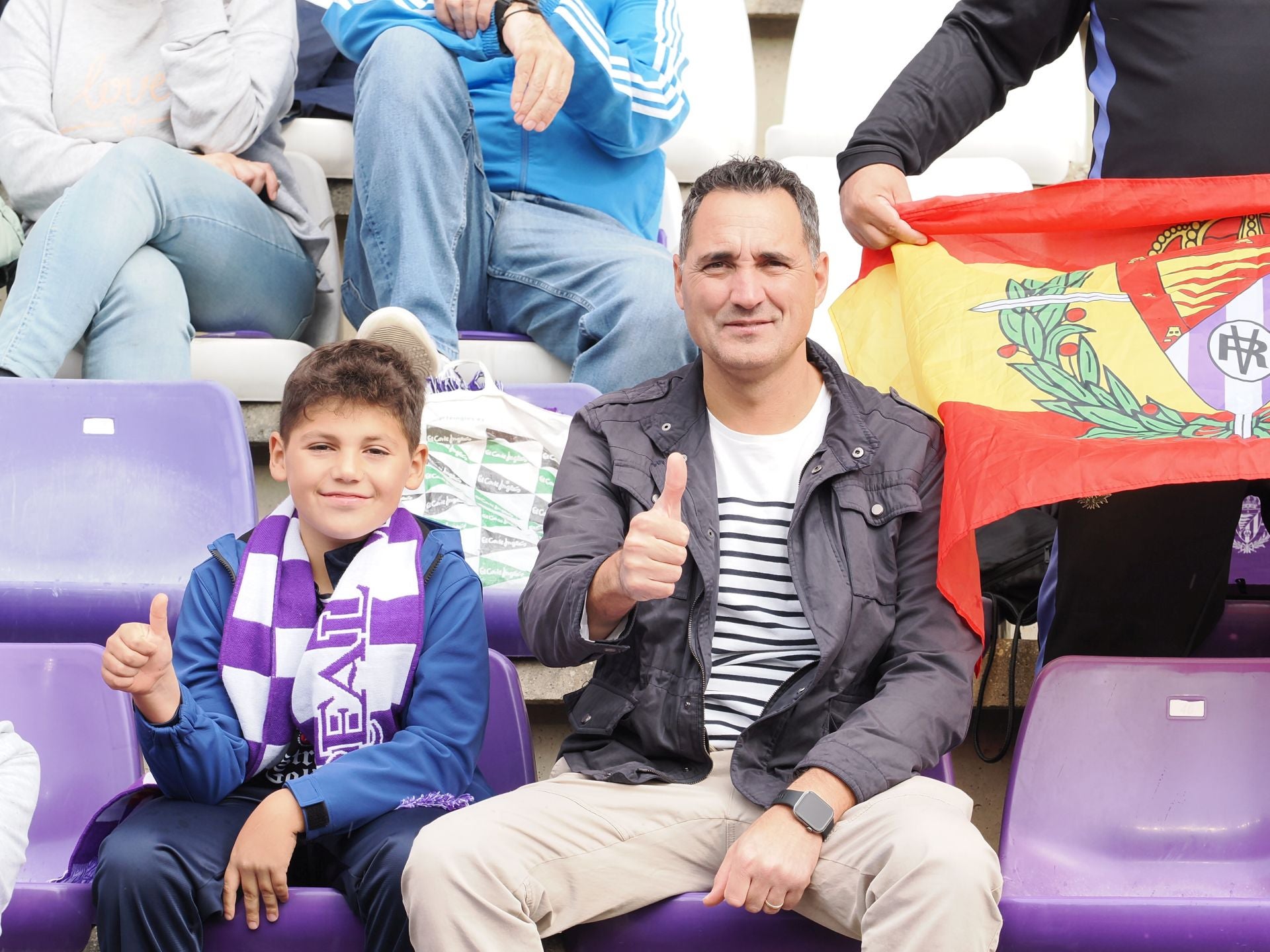 Búscate en la grada del Real Valladolid-Sporting de Gijón (2/4)