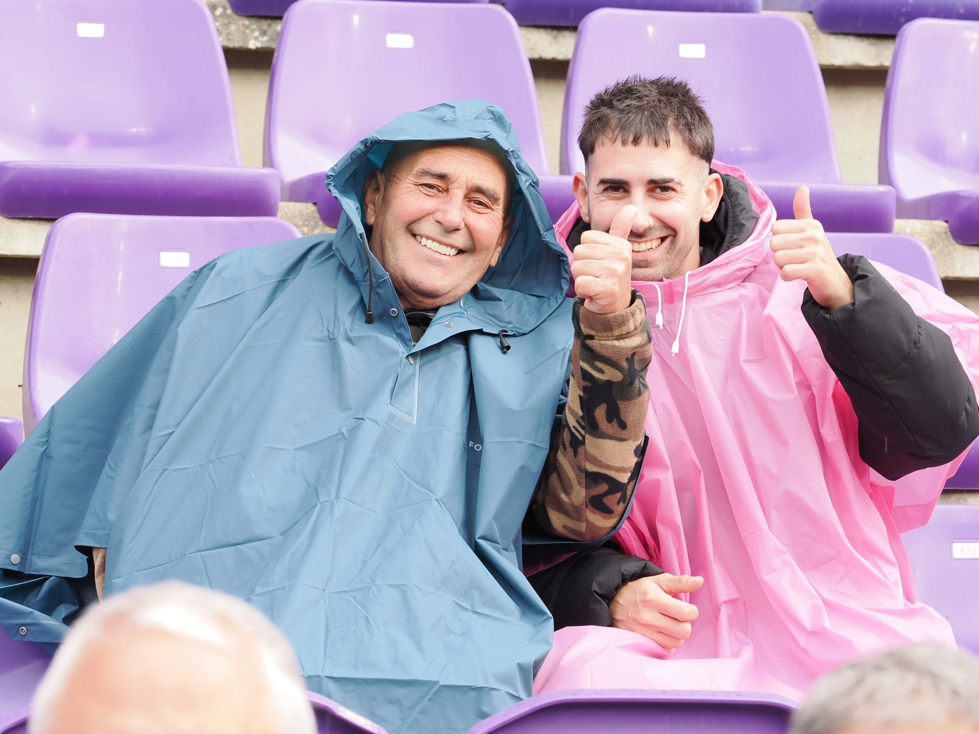 Búscate en la grada del Real Valladolid-Sporting de Gijón (3/4)