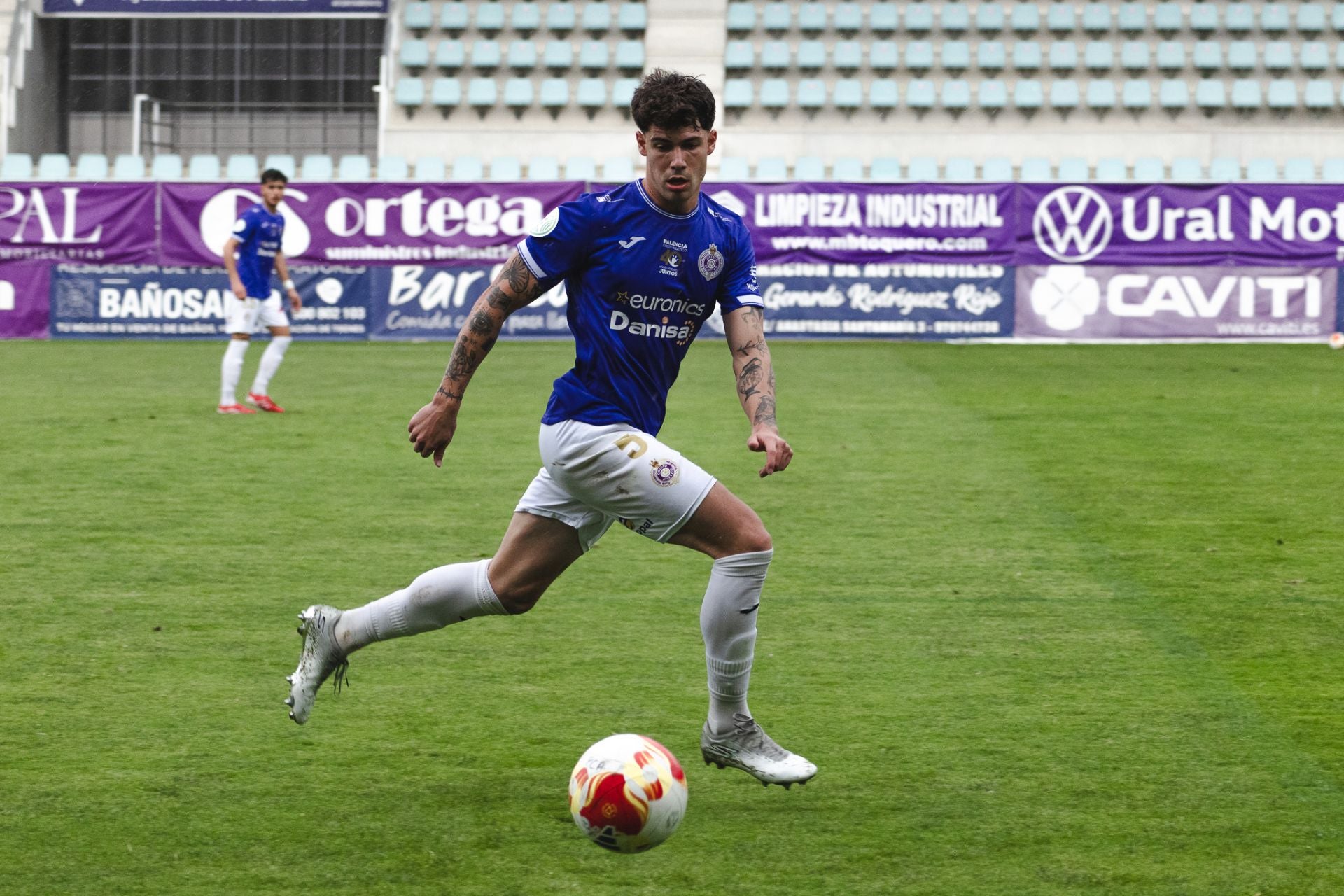 El Palencia Cristo se pone en cabeza