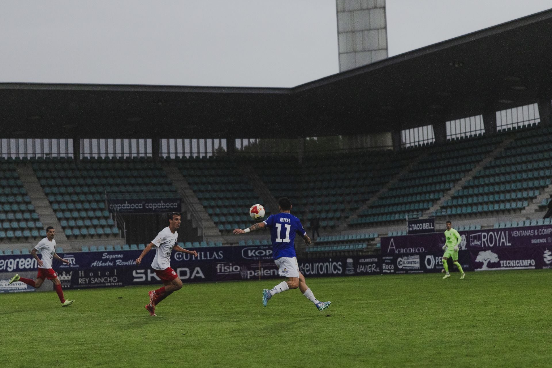 El Palencia Cristo se pone en cabeza