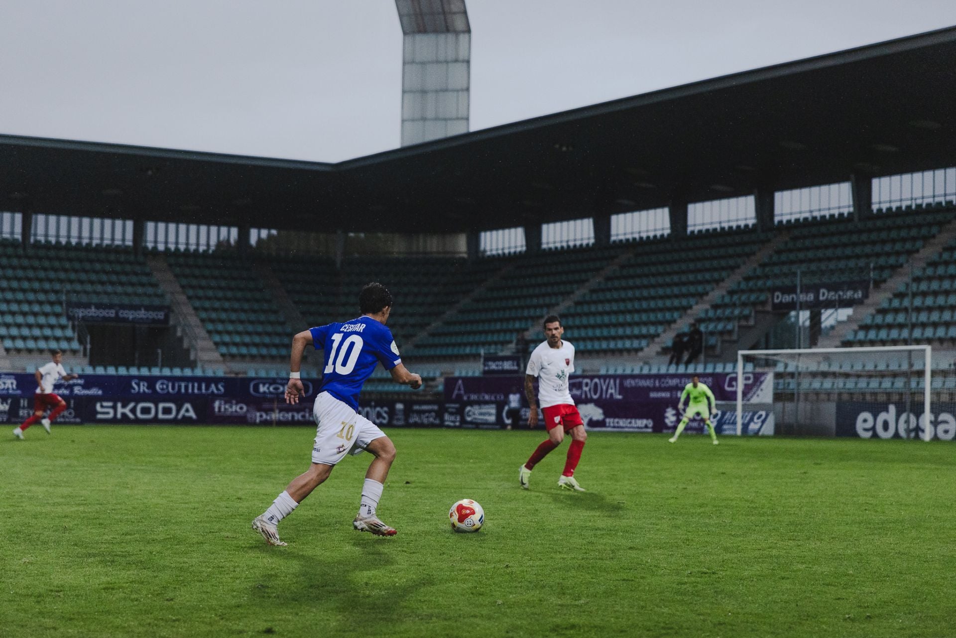 El Palencia Cristo se pone en cabeza